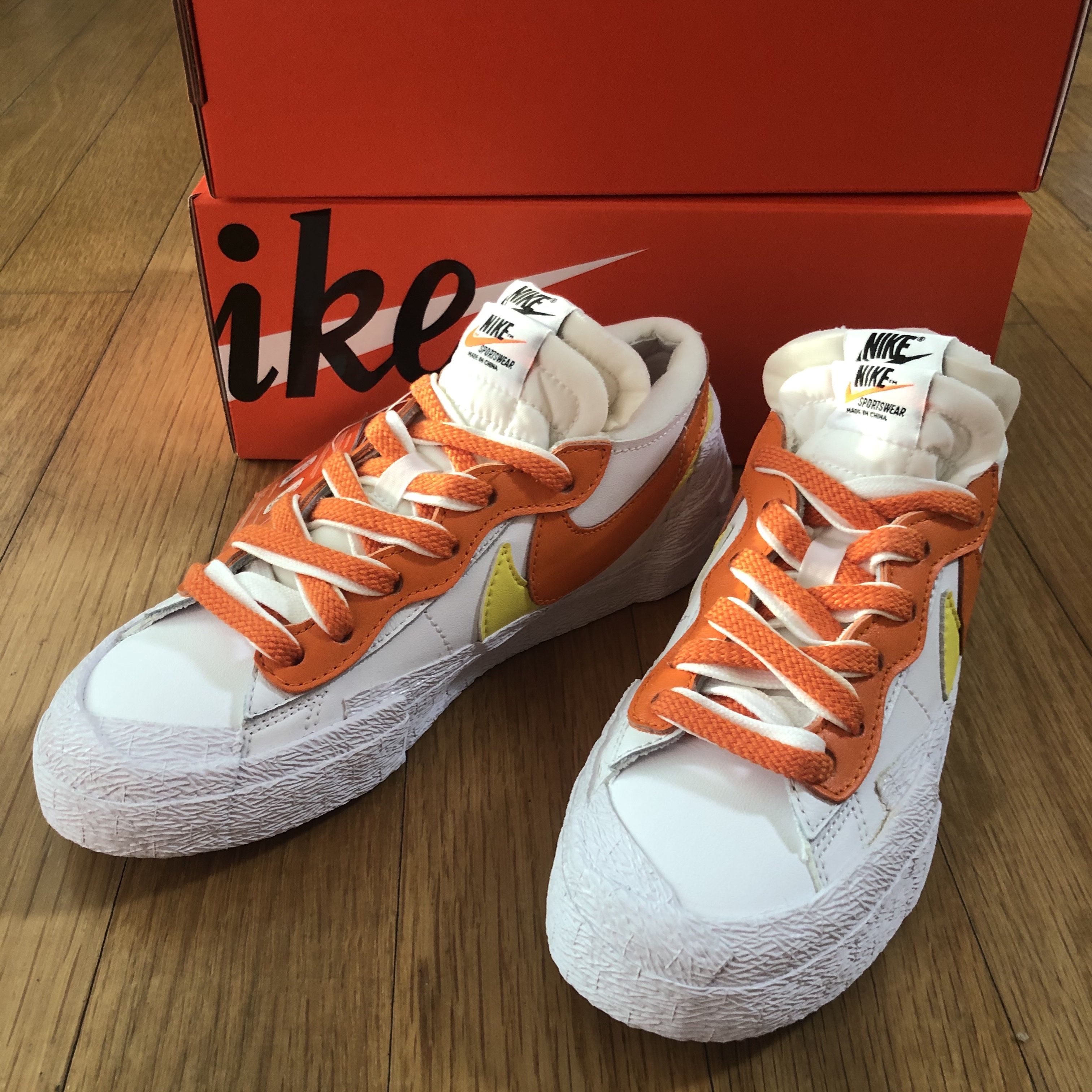 Nike x Sacai Blazer Low Magma Orange 착용 스타일 - 2