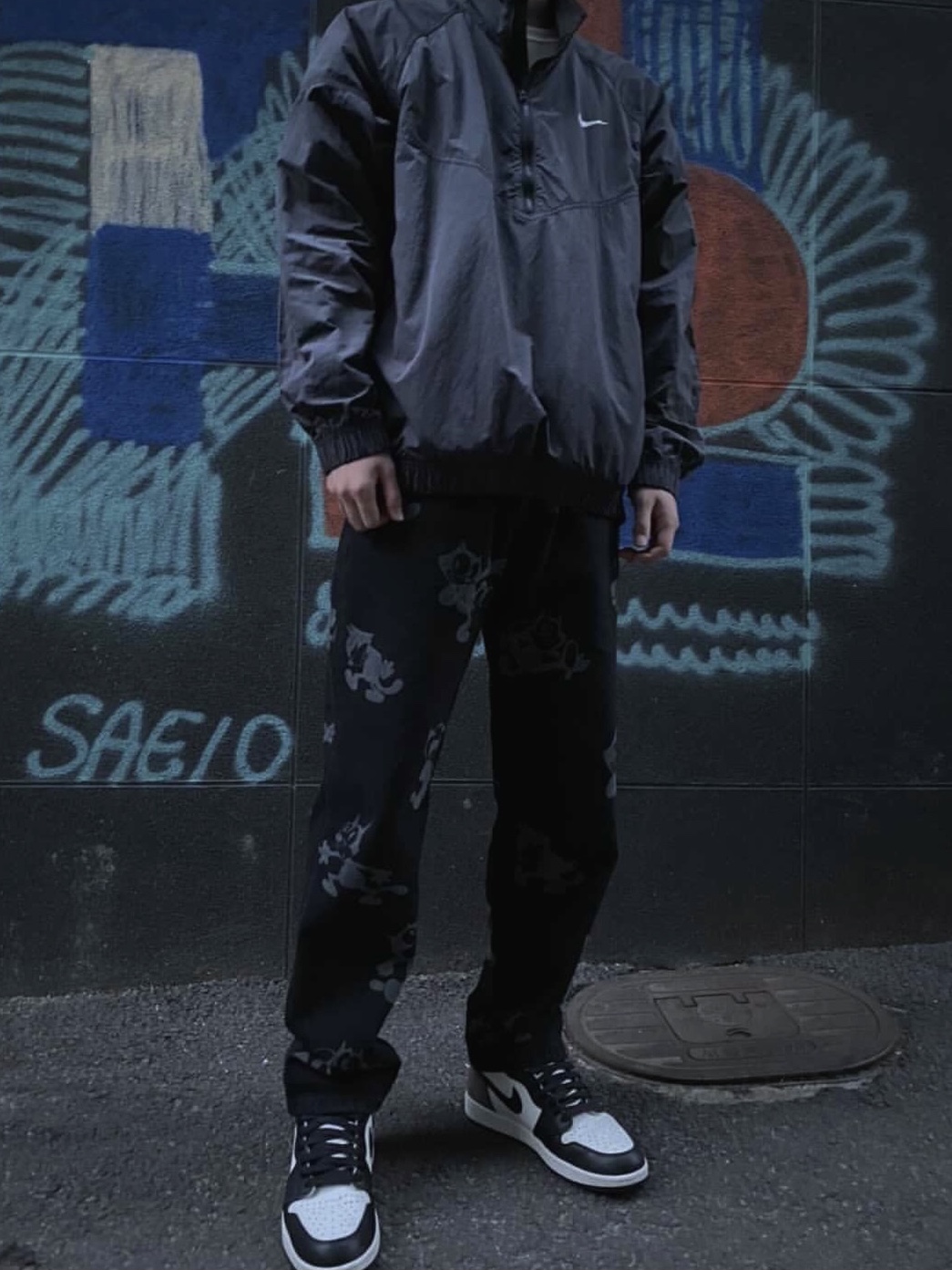 Jordan 1 Retro High OG Black Mocha, Nike x Stussy Windrunner Jacket Off Noir 착용 스타일