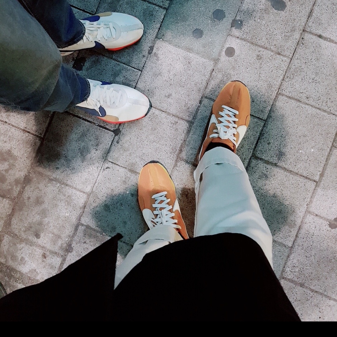 Nike Moon Racer Monarch 착용 스타일