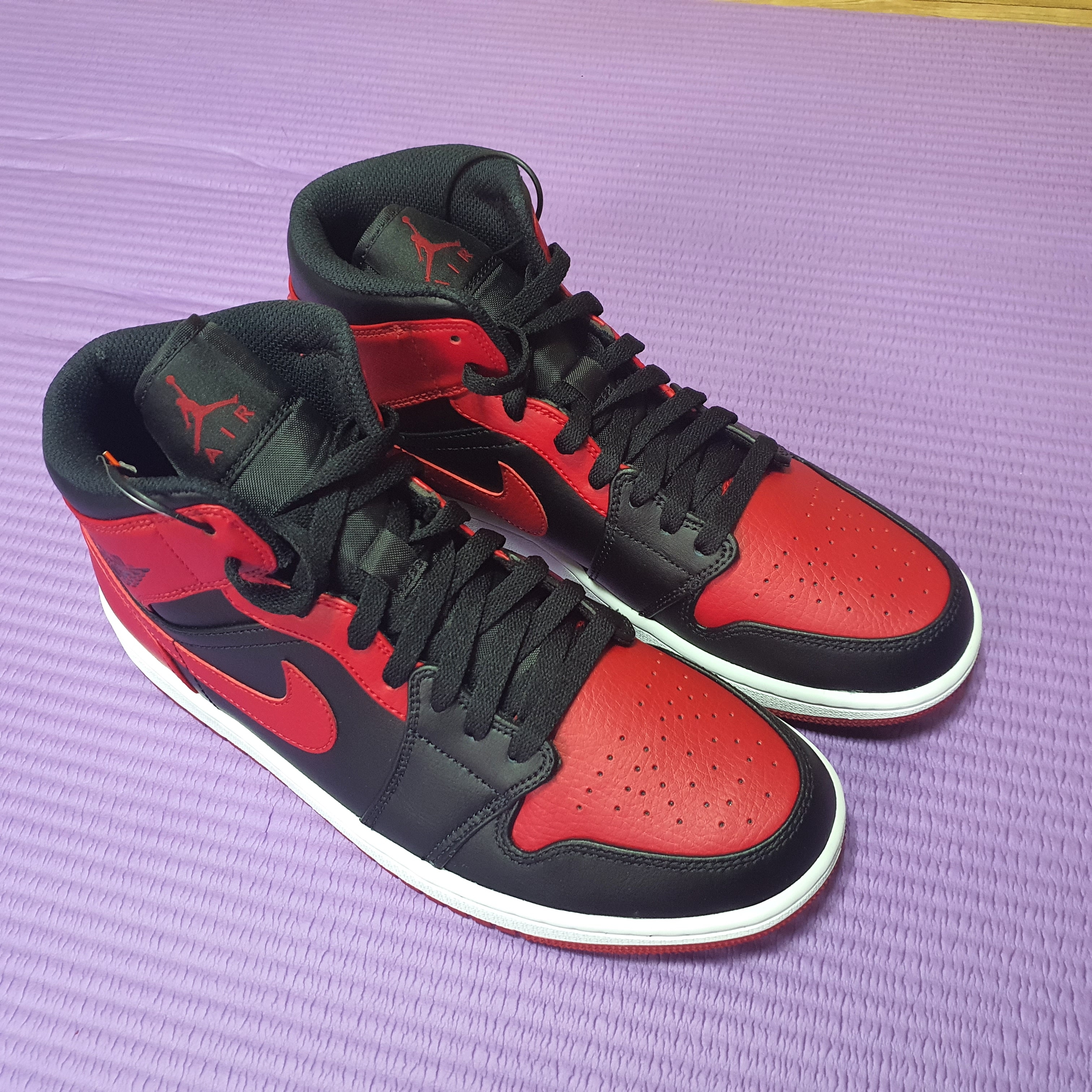 Jordan 1 Mid Bred Banned 2020 착용 스타일 - 2