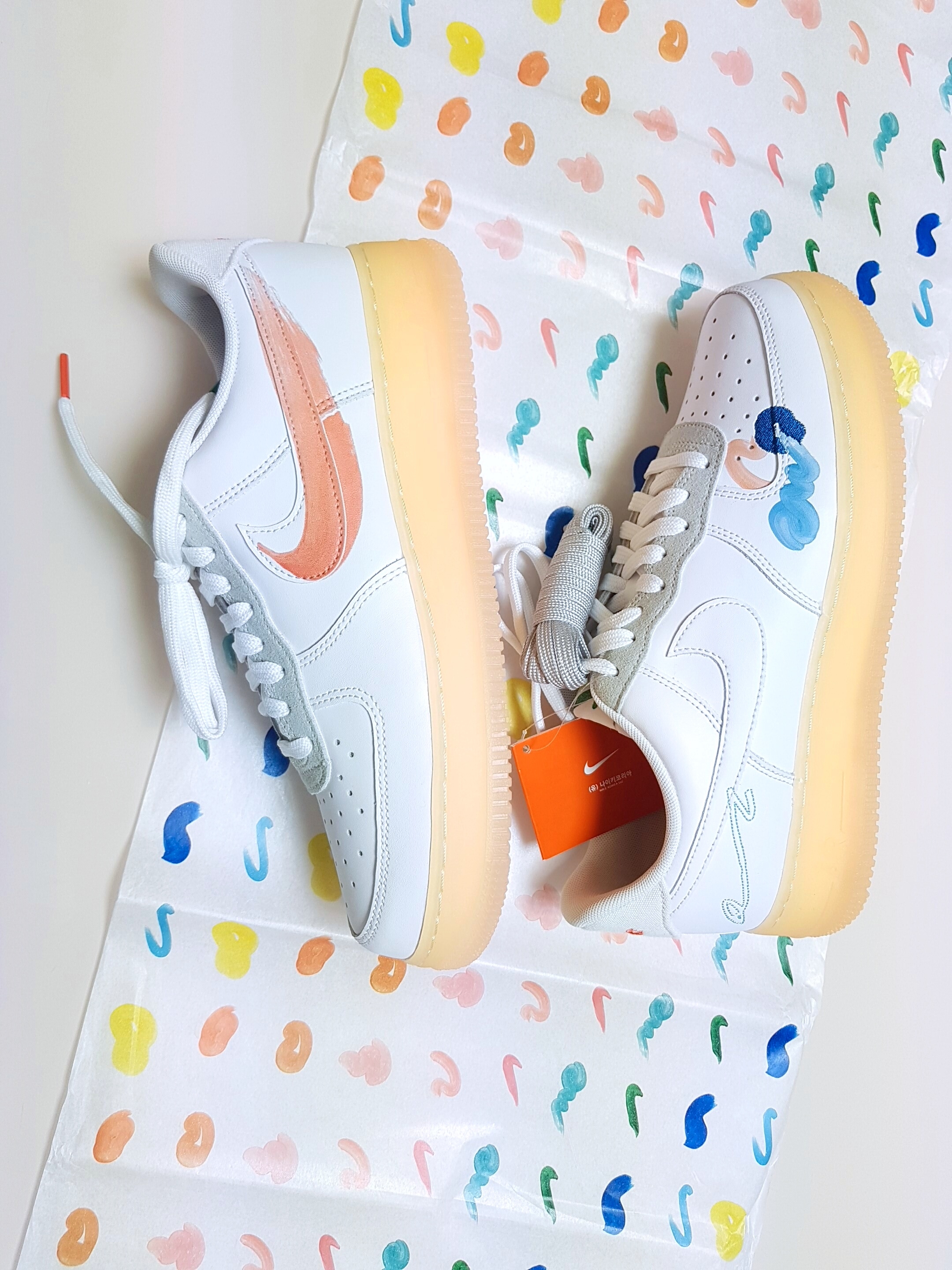 Nike x Mayumi Yamase Air Force 1 Flyleather Solar Red 착용 스타일 - 5