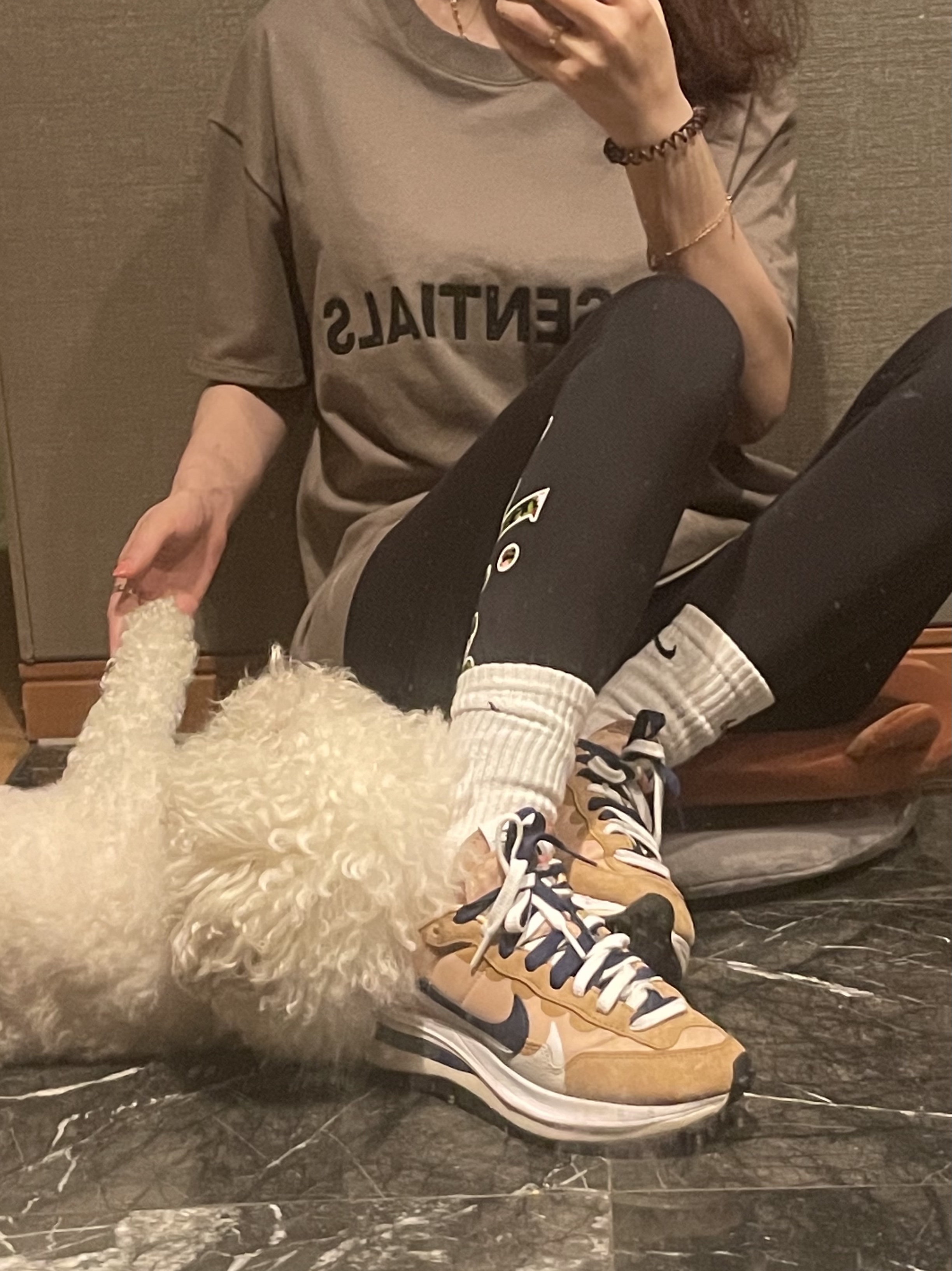 Essentials 3D Silicon Applique Boxy T-Shirt Cement - 20FW, Nike x Sacai VaporWaffle Sesame and Blue Void 착용 스타일 - 2