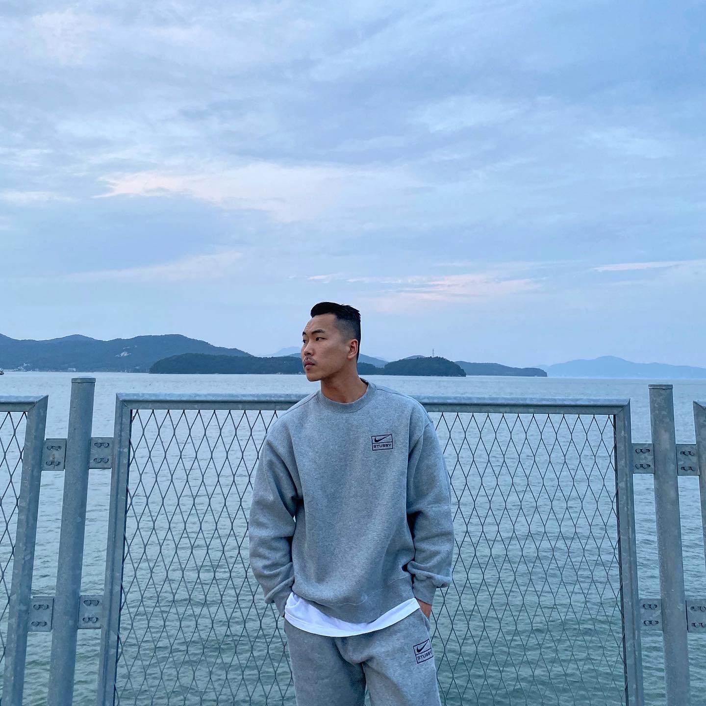Nike x Stussy NRG BR Crew Fleece Grey, Nike x Stussy NRG BR Fleece Pants Grey 착용 스타일 - 1