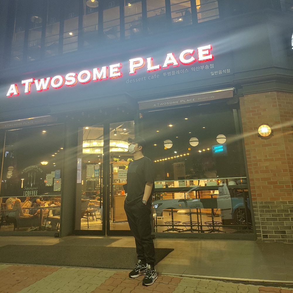 KREAM 프로필 이미지