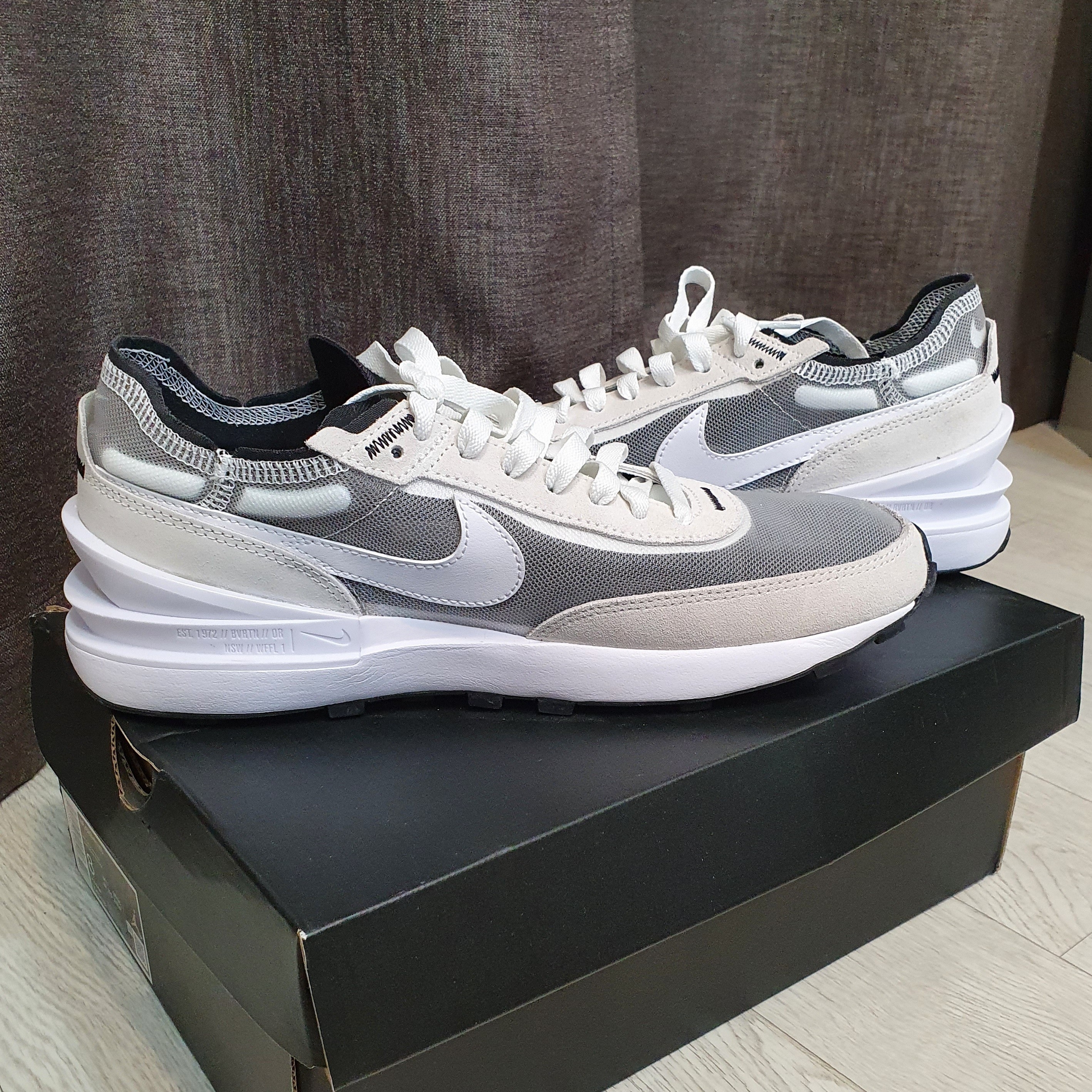 Nike Waffle One Infinite Lilac 착용 스타일