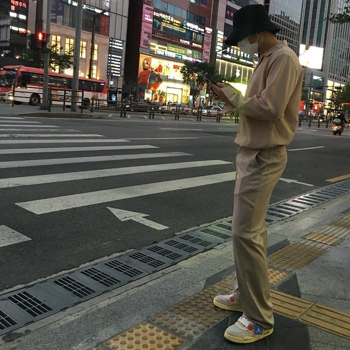 Jordan 4 x Union Retro Guava Ice 착용 스타일 - 2