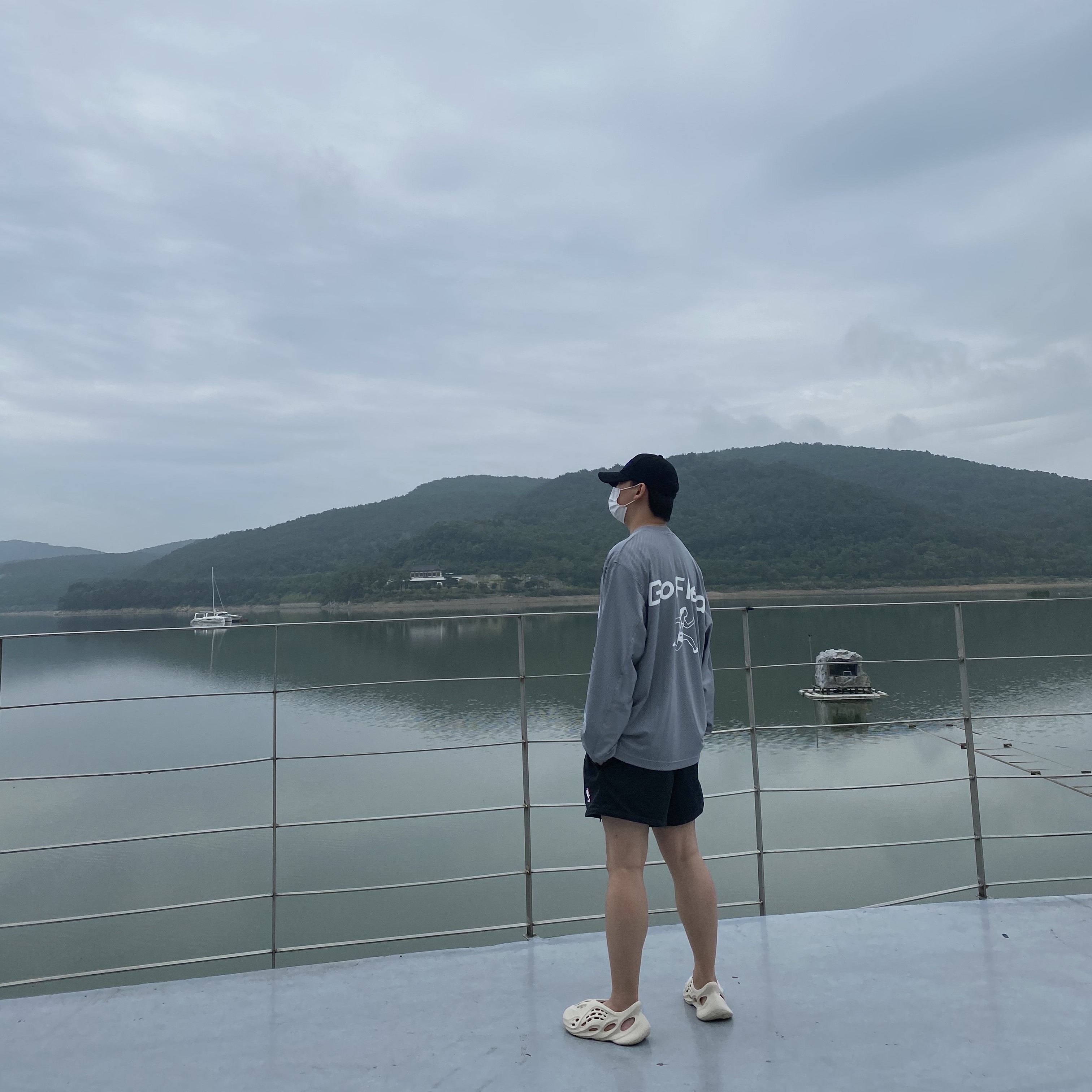 Nike x Cactus Plant Flea Market L/S Jersey Grey - US/EU, Nike x Fear of God Basketball Shorts Off Noir 착용 스타일 - 2