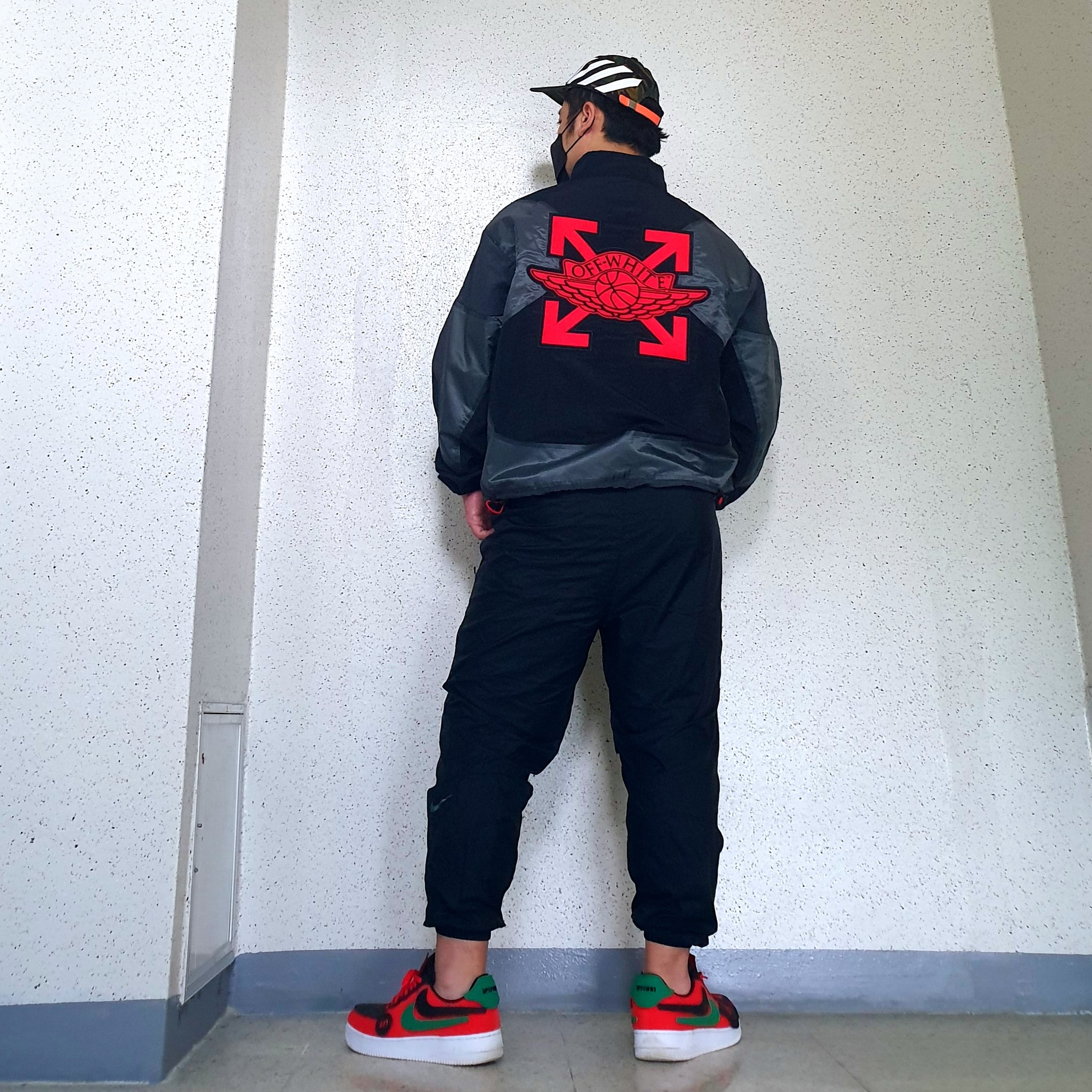 Jordan x Off-White Woven Jacket Black - US/EU, Nike Air Force 1/1 Custom Uptown 착용 스타일
