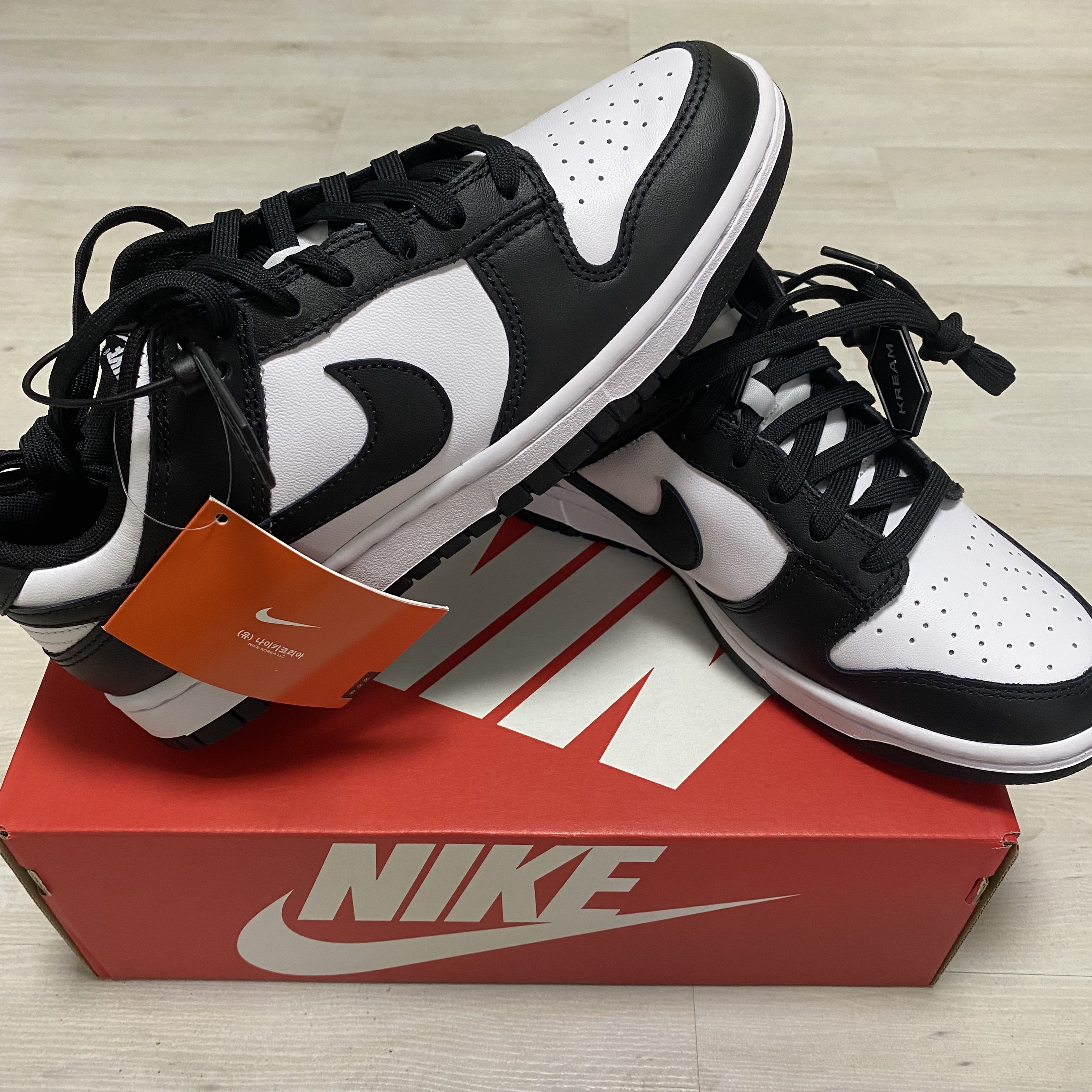 Nike Dunk Low Retro Black 착용 스타일