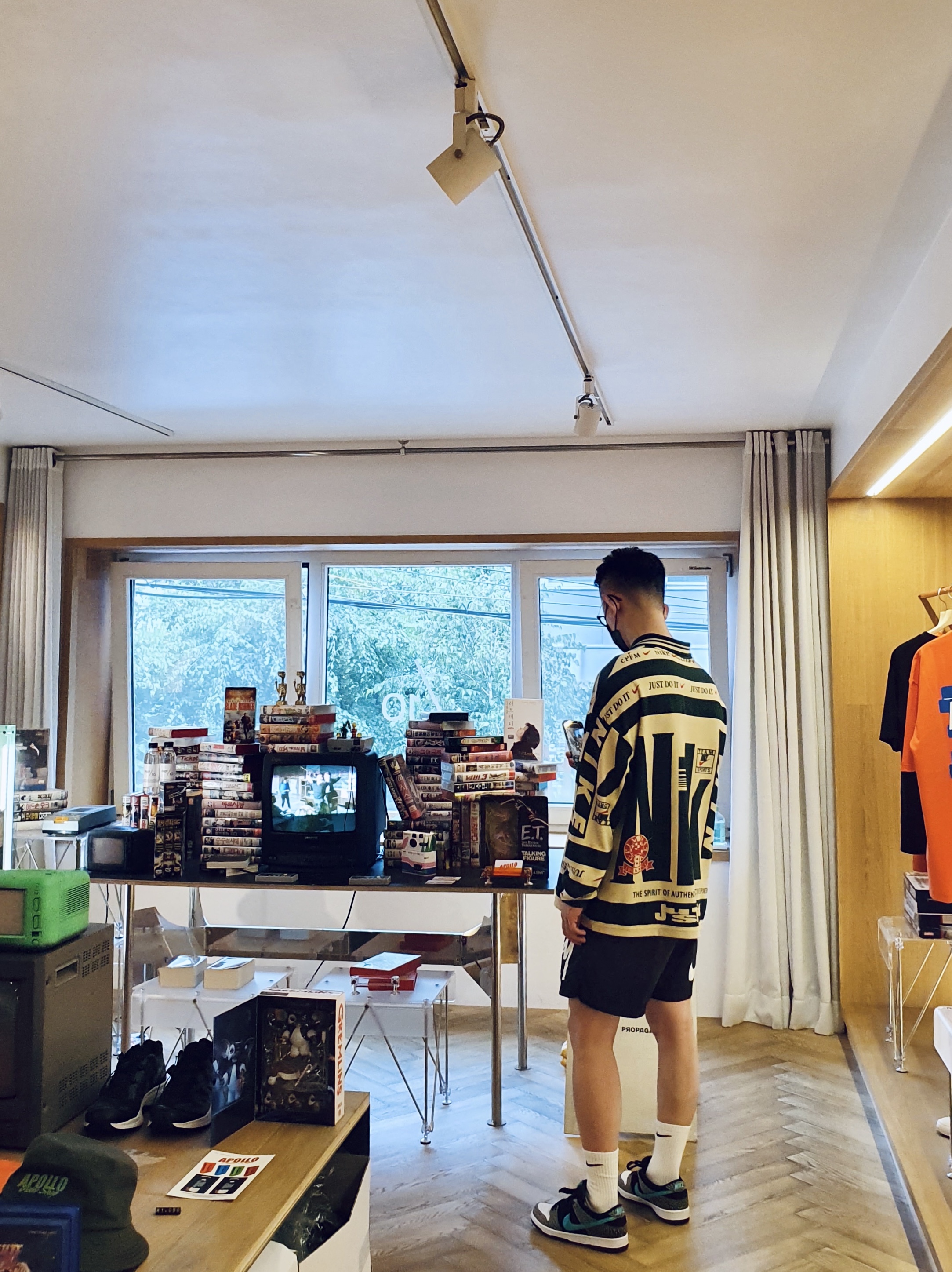 Nike x Cactus Plant Flea Market Long Sleeve Polo Natural - US/EU, Nike x Stussy Water Shorts Off Noir 착용 스타일 - 2