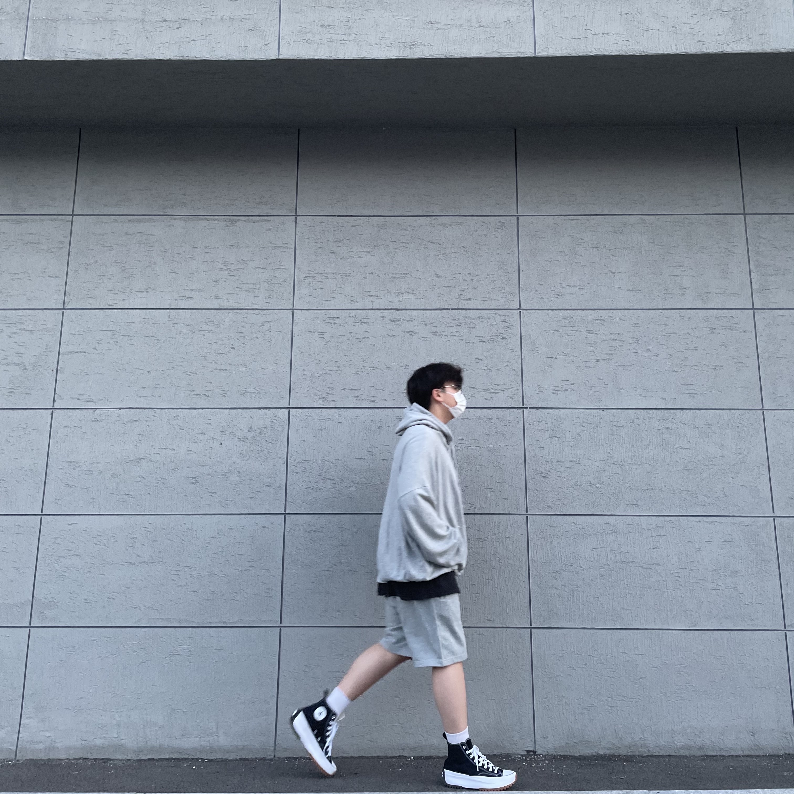 Converse Run Star Hike Hi Black White Gum 착용 스타일