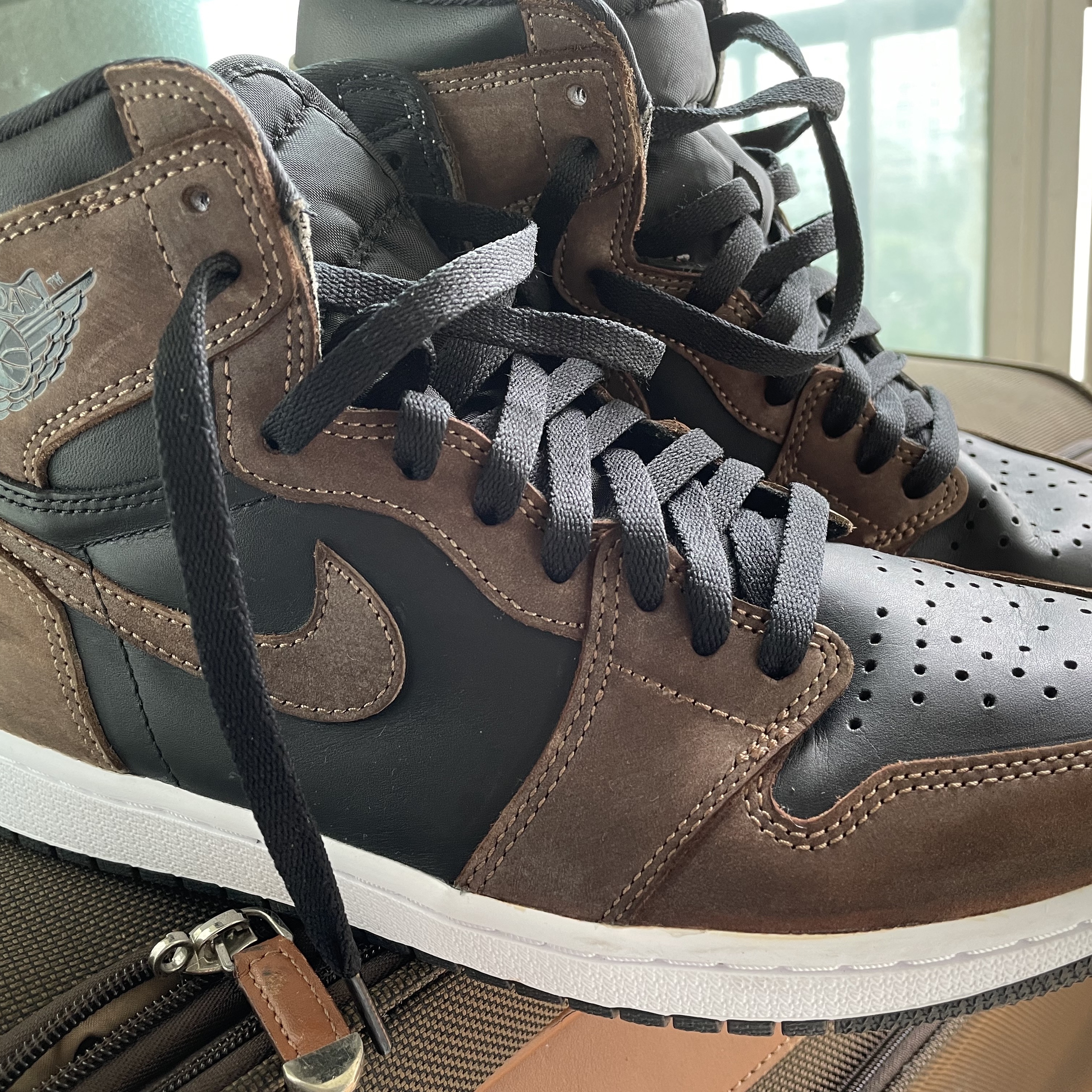 Jordan 1 Retro High OG Shadow 2.0 착용 스타일 - 2