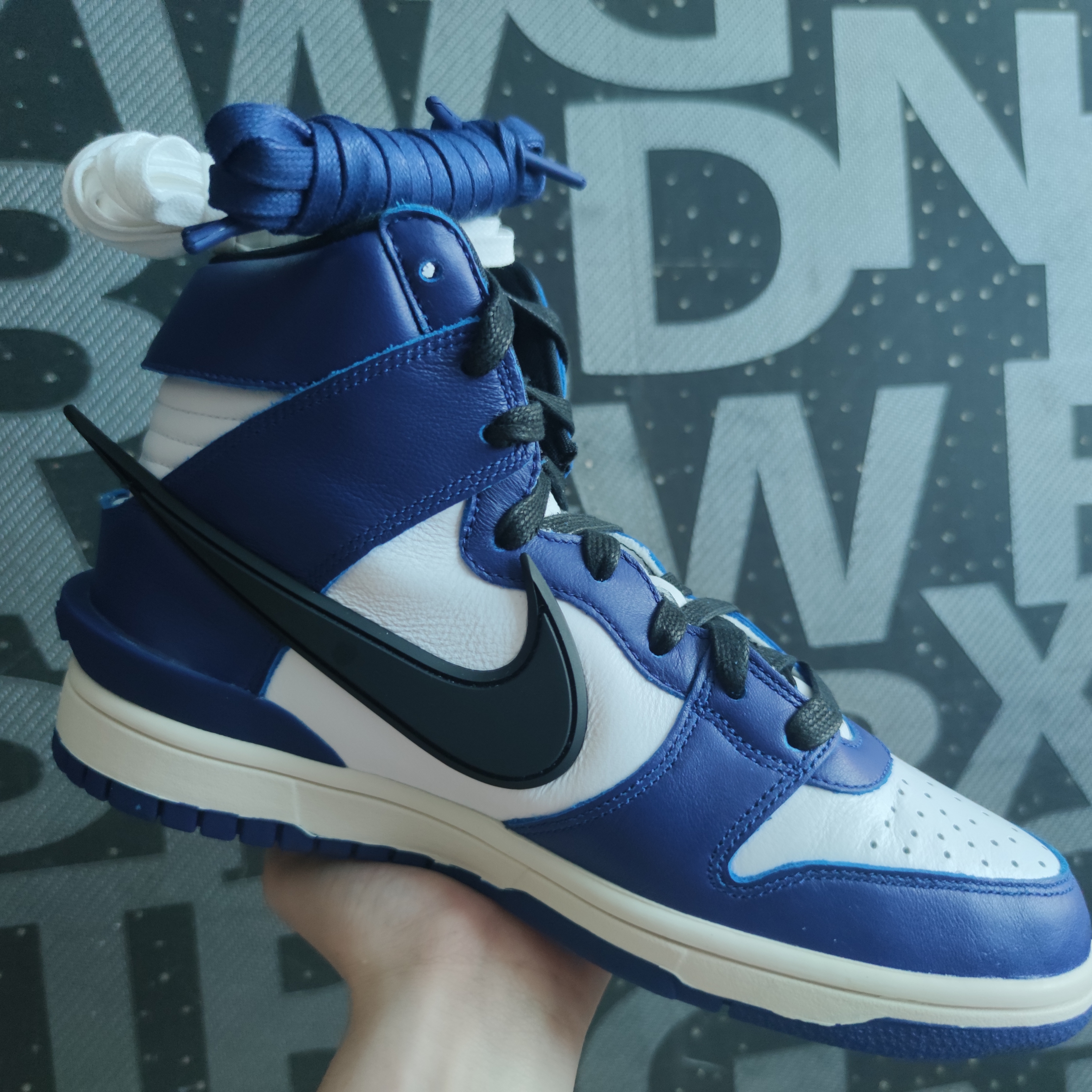 Nike x Ambush Dunk High Deep Royal Blue 착용 스타일 - 1