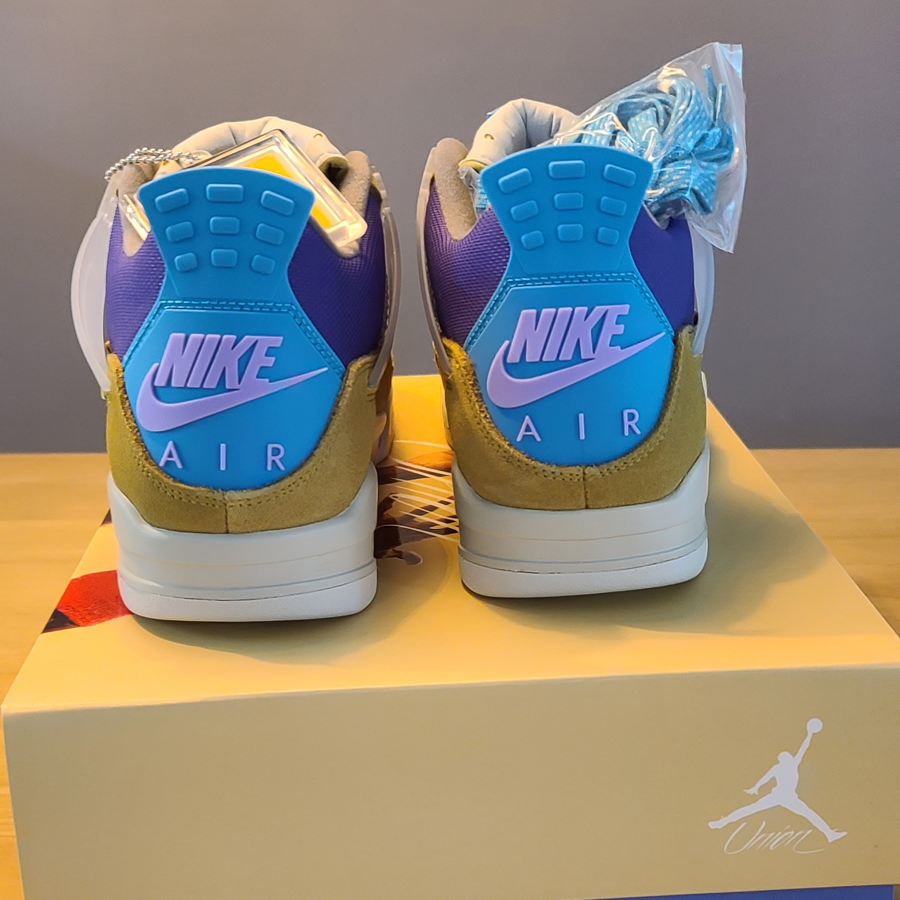 Jordan 4 x Union Retro SP Desert Moss 착용 스타일 - 3