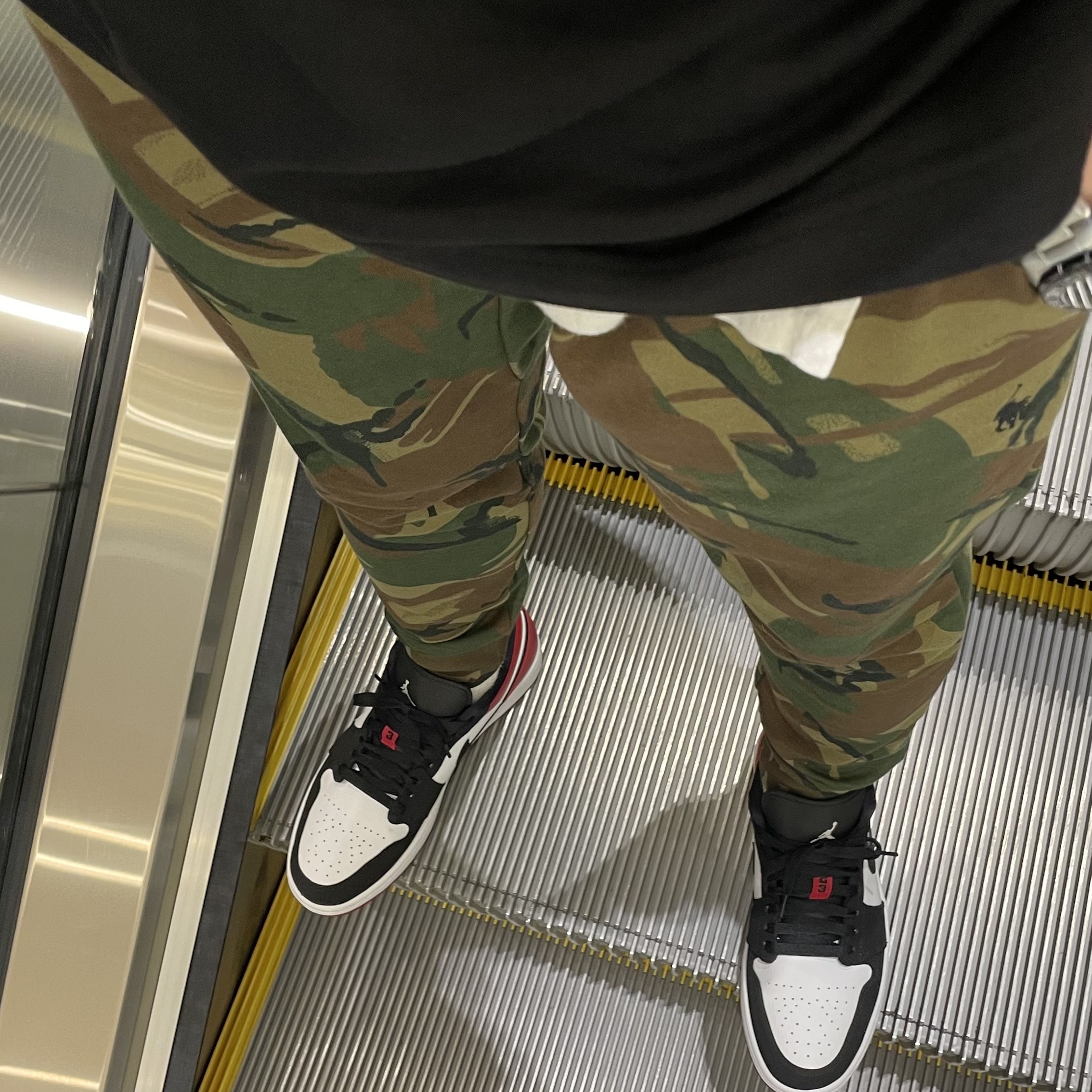 Jordan 1 Low Black Toe 착용 스타일