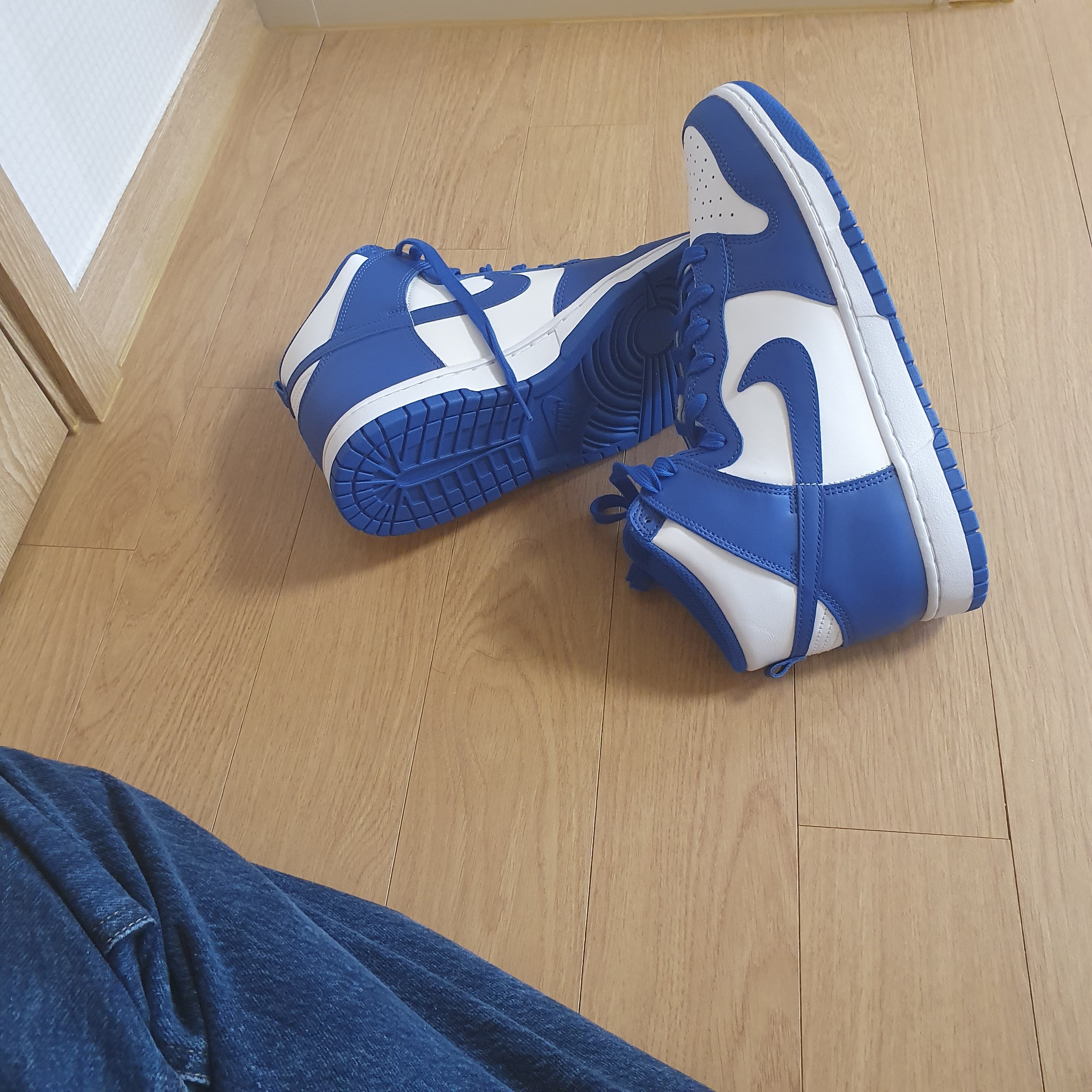 Nike Dunk High Retro Game Royal 착용 스타일 - 2