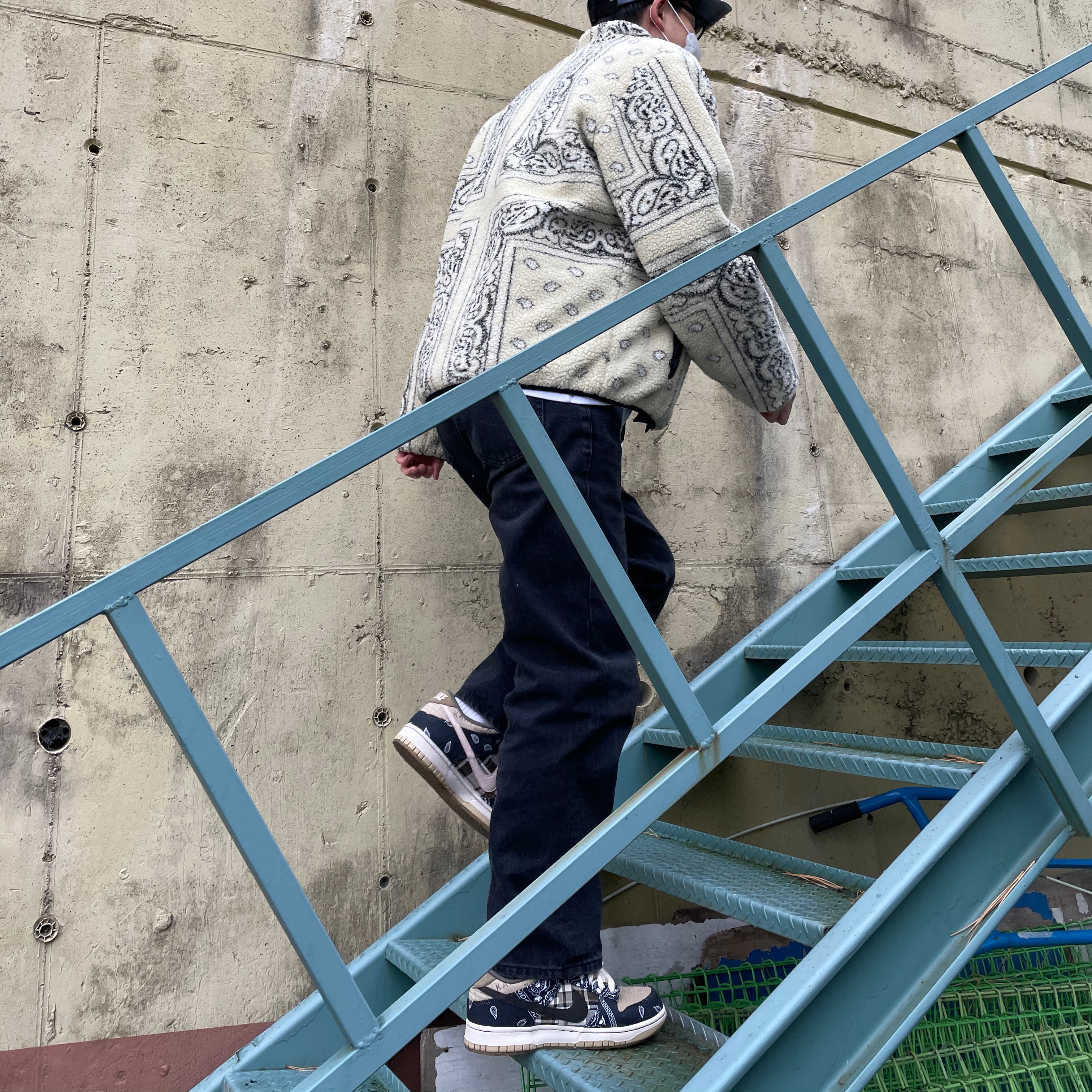 Nike x Travis Scott SB Dunk Low 착용 스타일