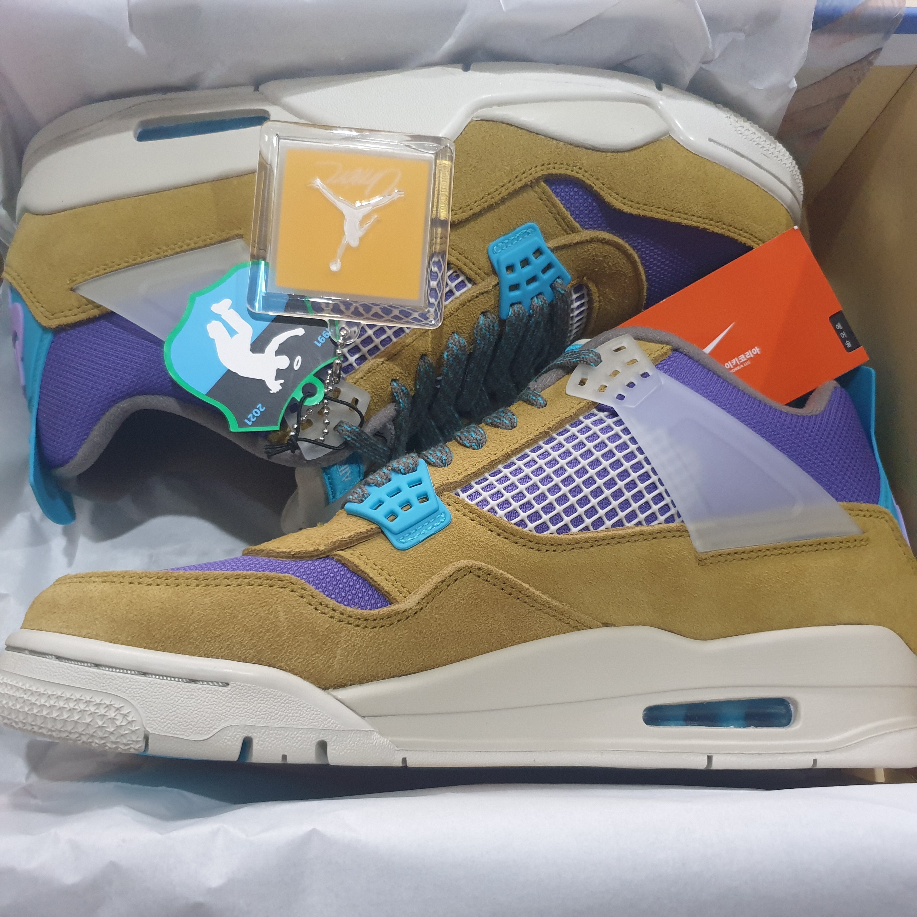 Jordan 4 x Union Retro SP Desert Moss, Jordan 4 x Union Retro Guava Ice 착용 스타일 - 2