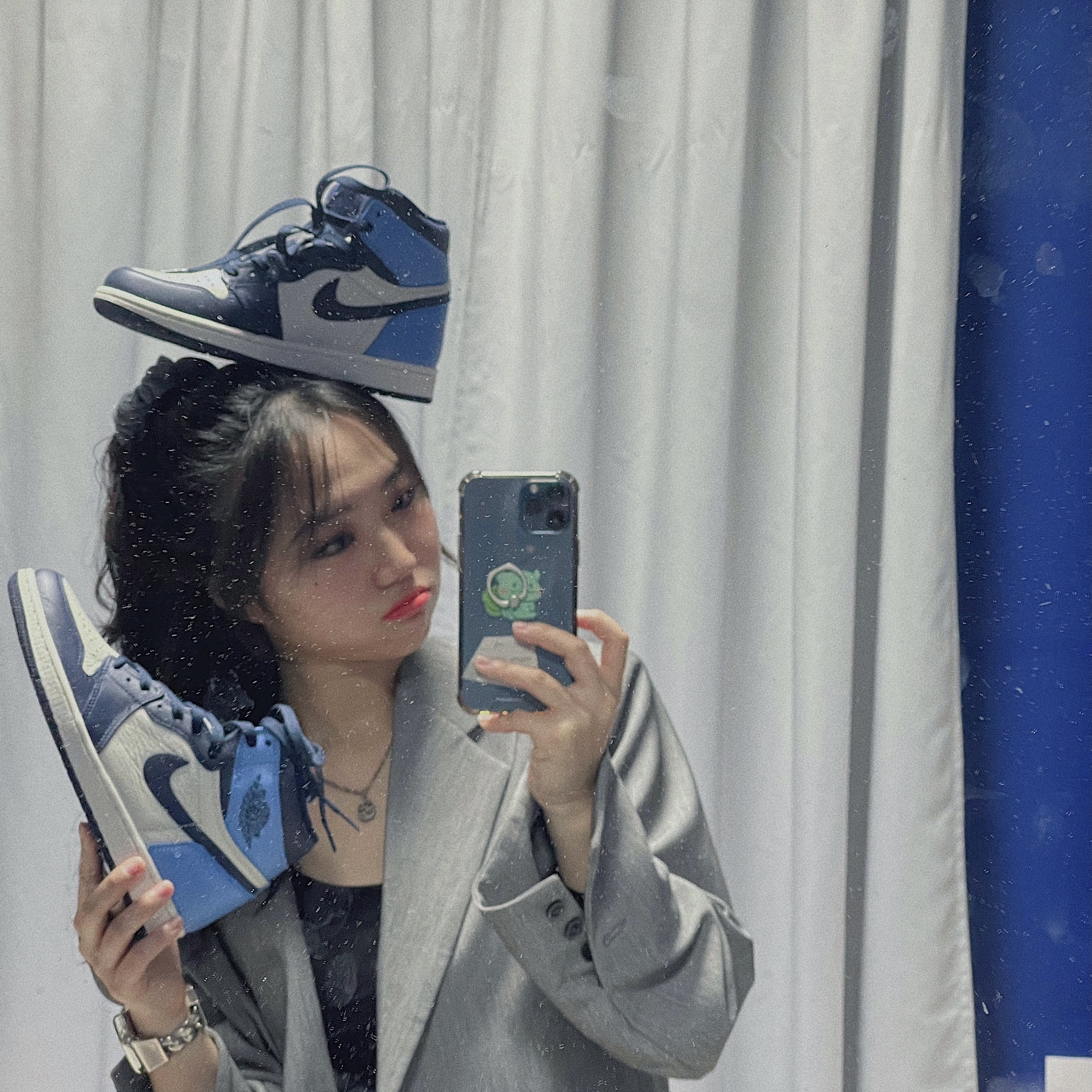 Jordan 1 Retro High Obsidian UNC 착용 스타일 - 1
