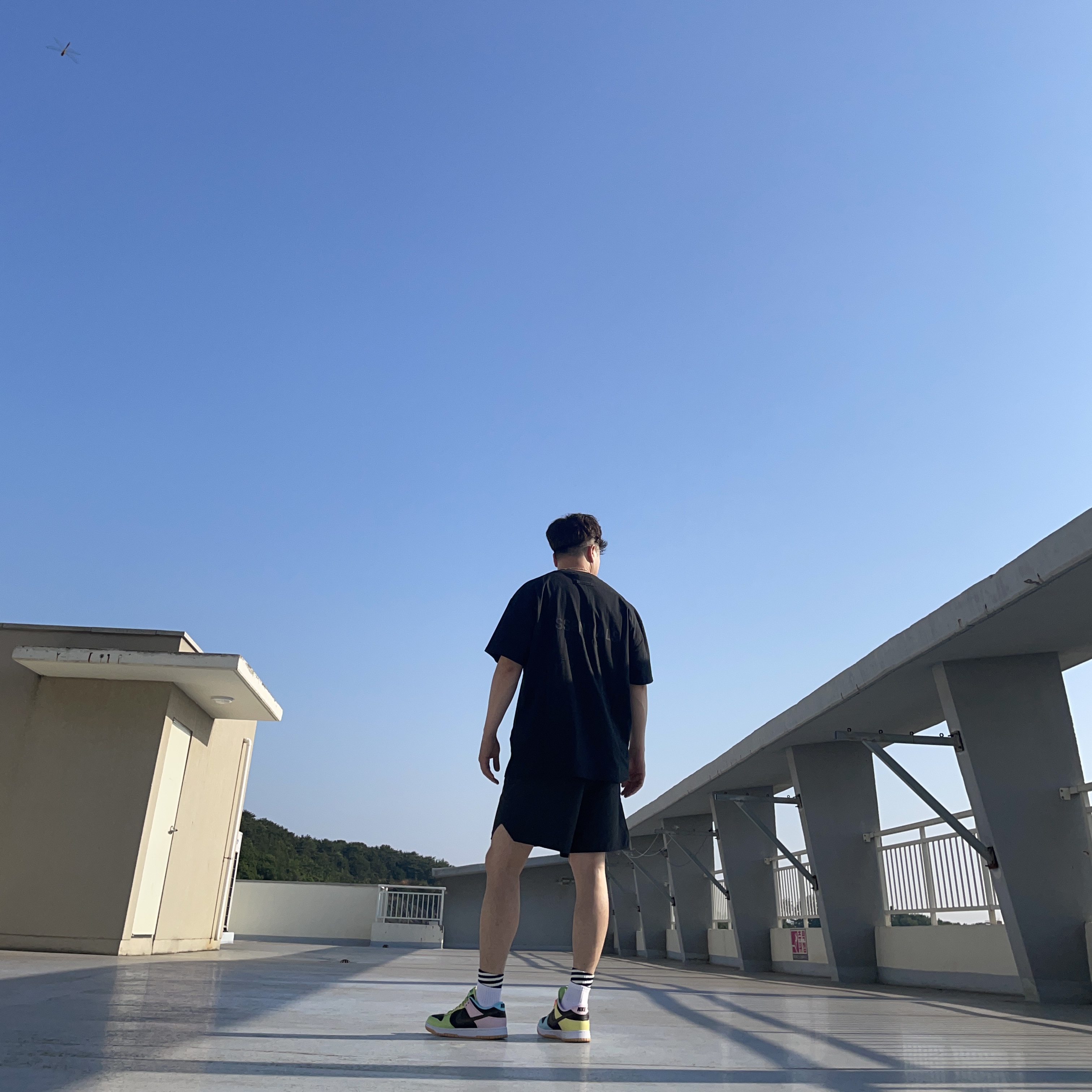 Essentials T-Shirt Black - 21SS, Essentials Volley Shorts Black - 21SS 착용 스타일 - 2