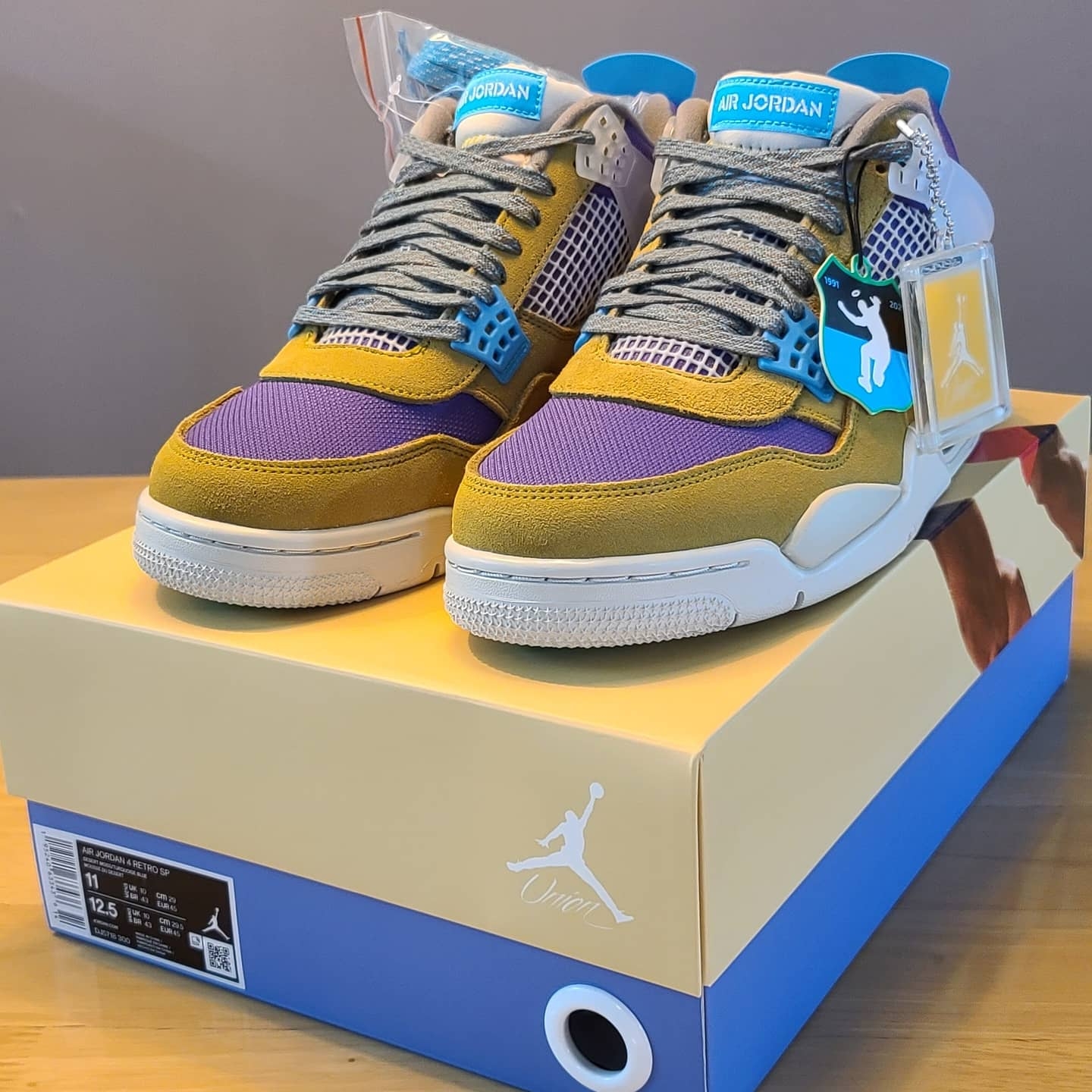 Jordan 4 x Union Retro SP Desert Moss 착용 스타일 - 1