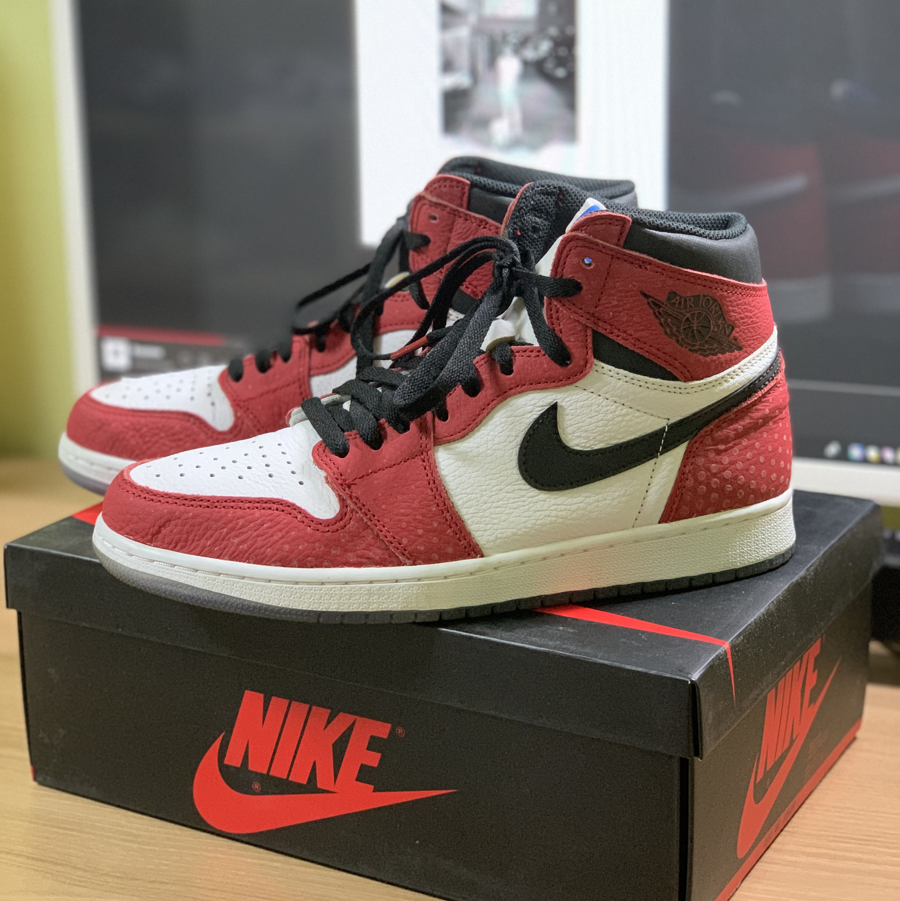 Jordan 1 Retro High Spider-Man Origin Story 착용 스타일