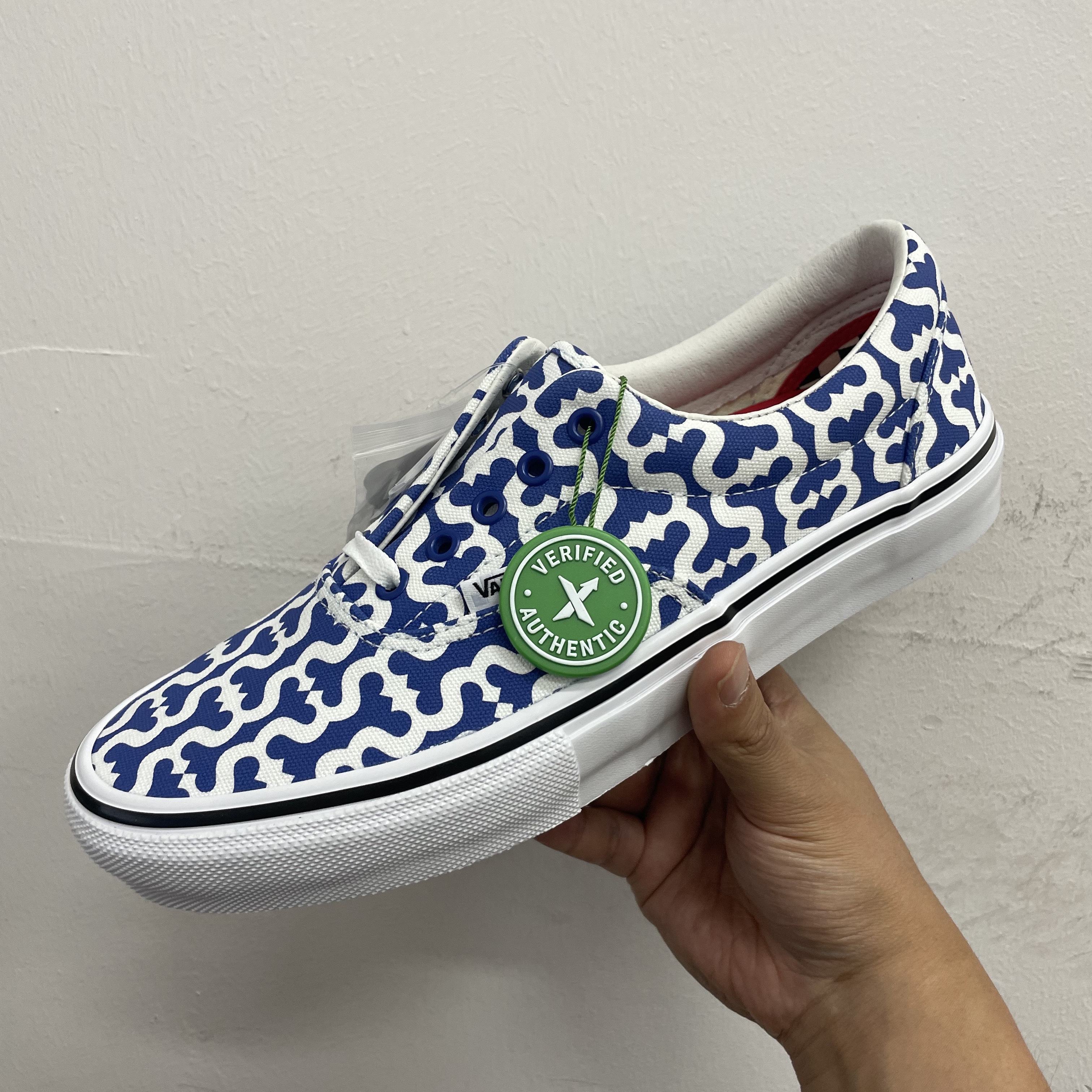 Vans x Supreme Skate Era Monogram S Logo Royal 착용 스타일