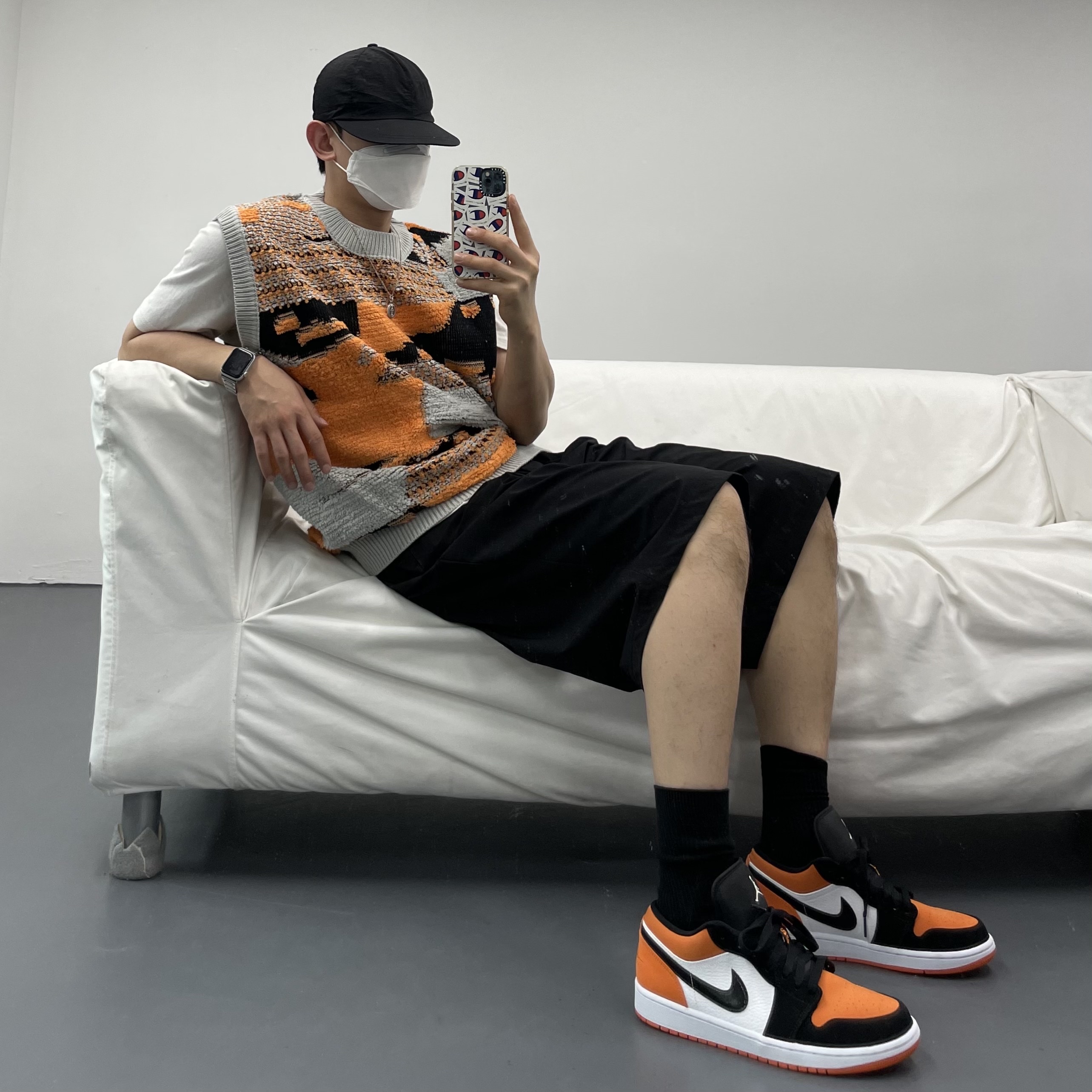 Jordan 1 Low Shattered Backboard 착용 스타일 - 3