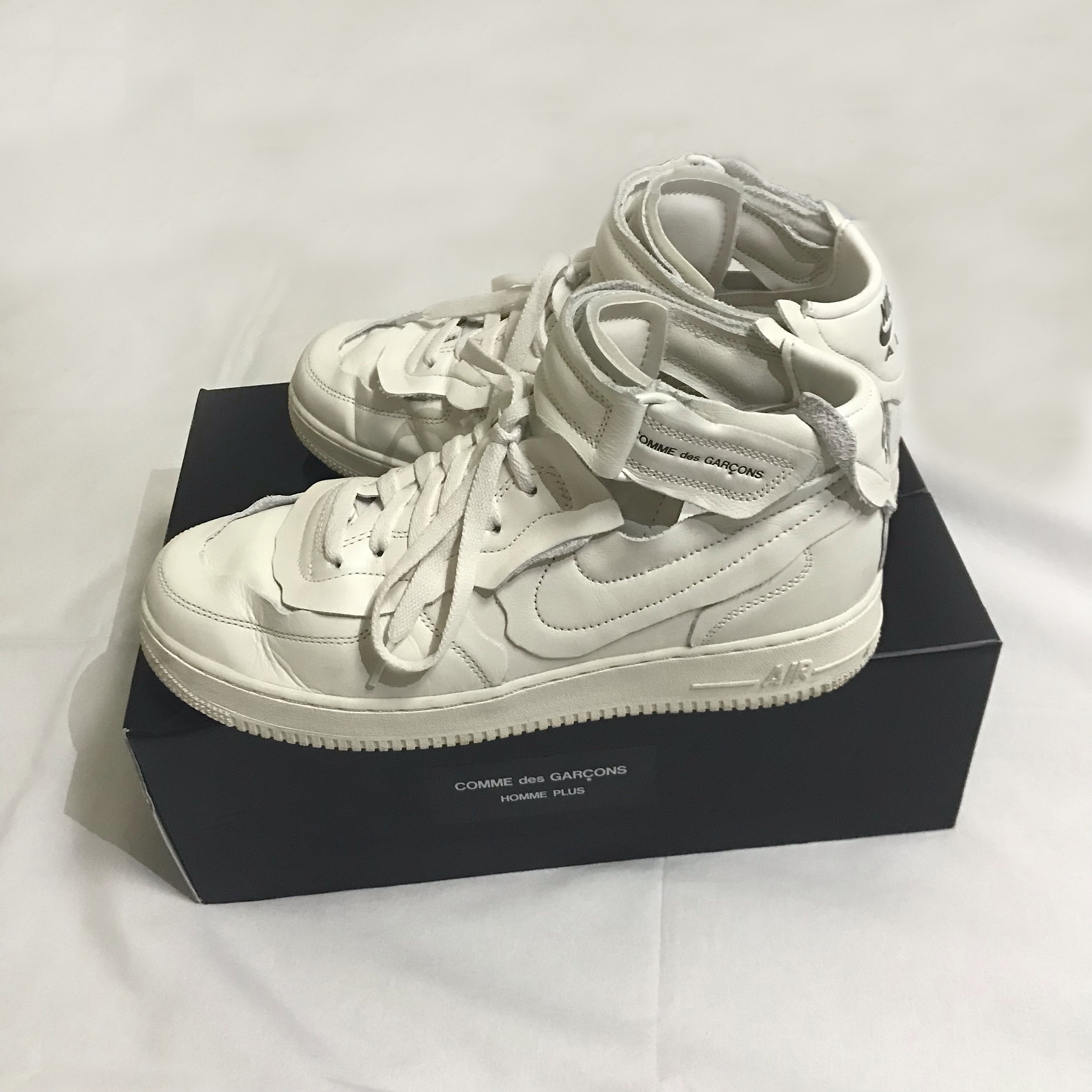 Nike x Comme des Garcons Homme Plus Air Force Mid White 착용 스타일 - 5