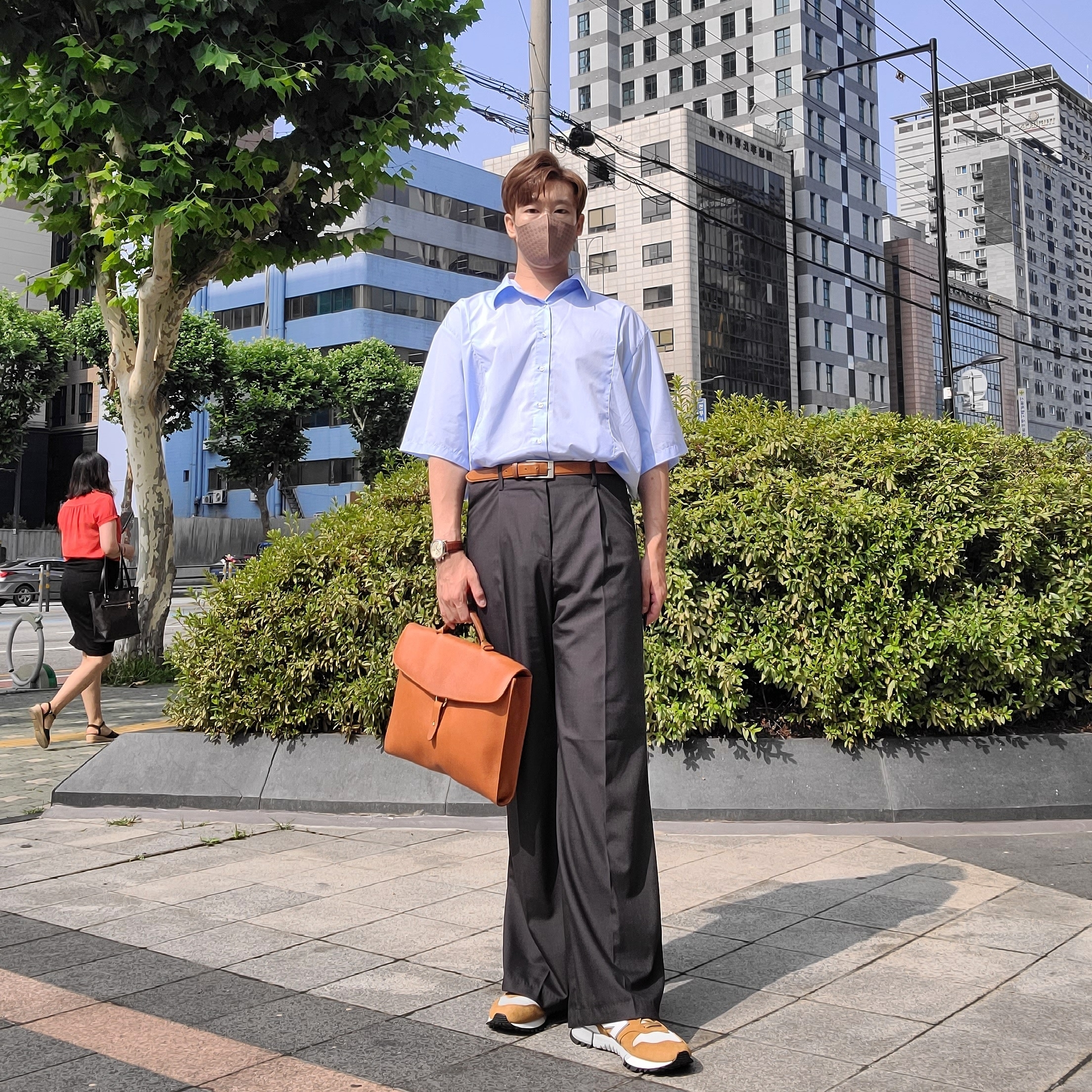 New Balance R_C 1300 Workwear Brown 착용 스타일