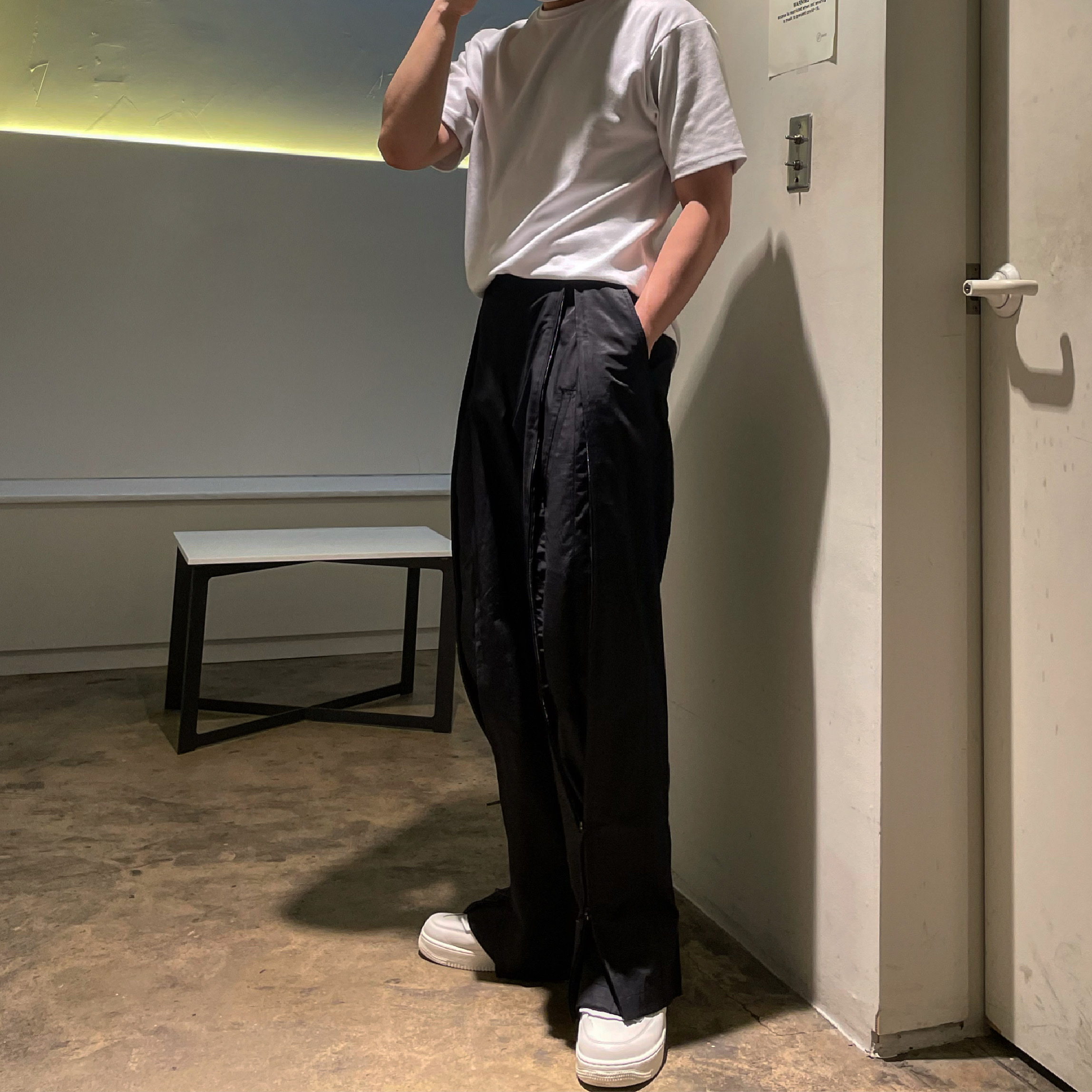 Nike x Comme des Garcons Homme Plus Air Force Mid White 착용 스타일 - 3