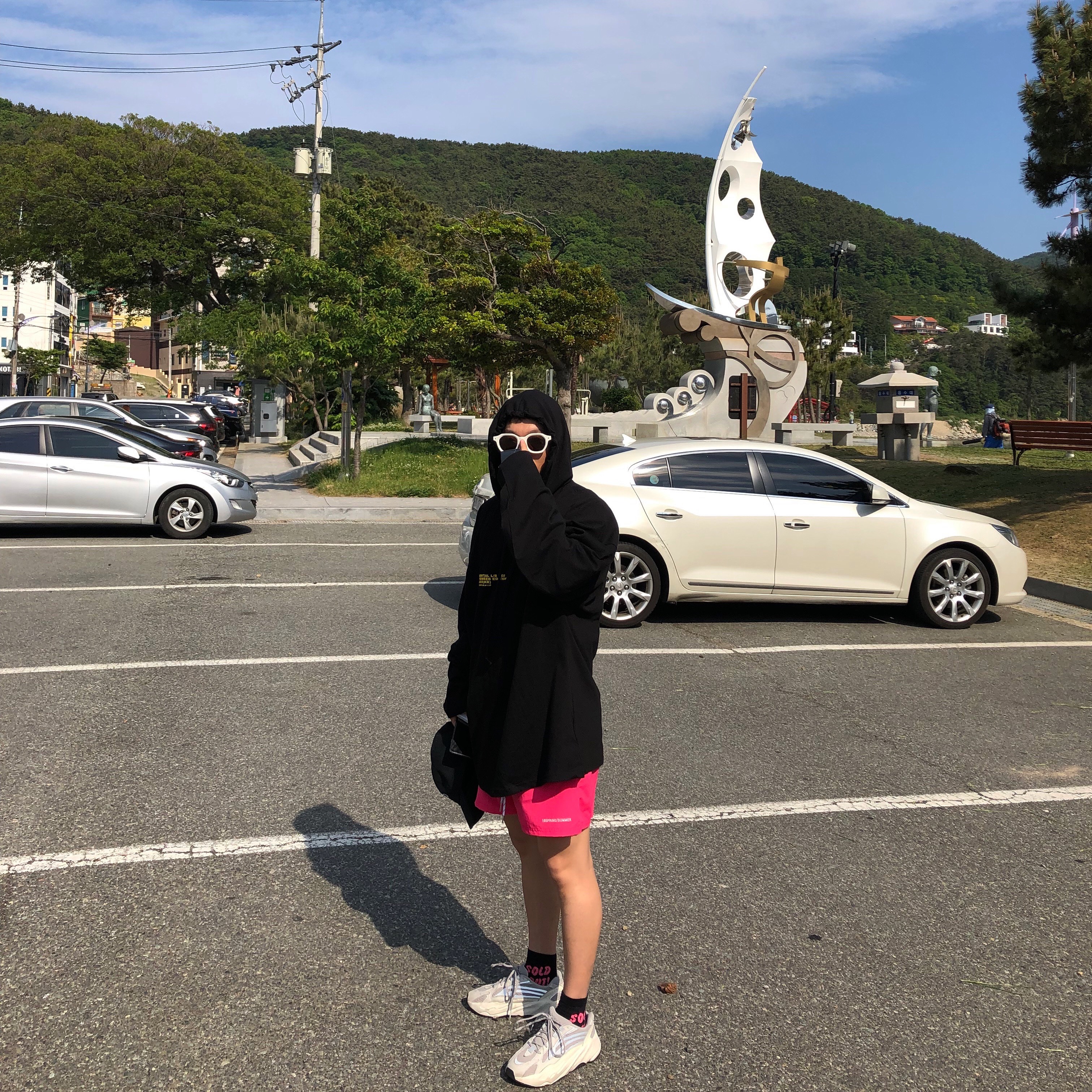 Adidas Yeezy Boost 700 V2 Static 2018 착용 스타일