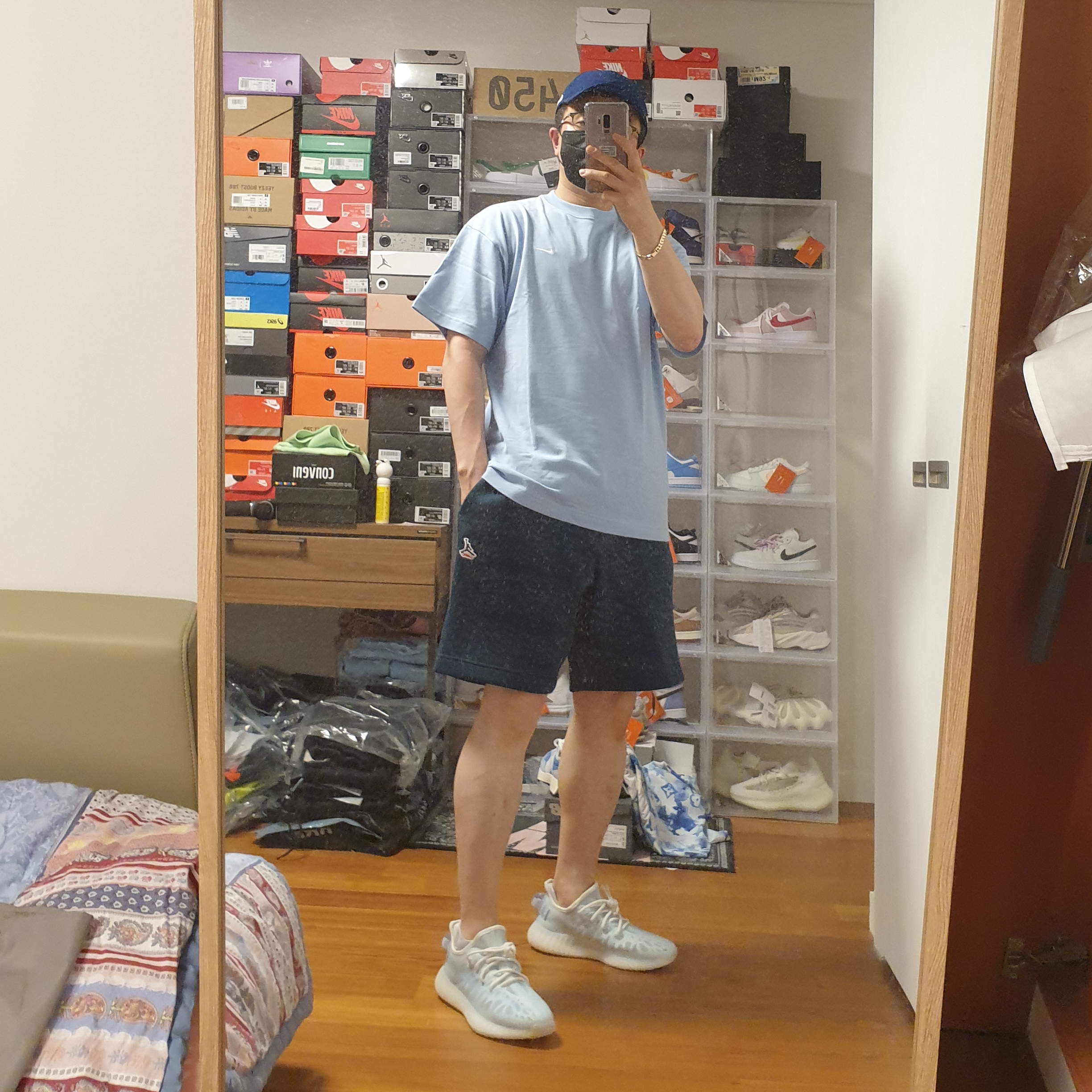 Nike x Drake Nocta Cardinal Stock Essential Cap Navy, Nike NRG Solo Swoosh T-Shirt Psychic Blue - US/EU 착용 스타일 - 1