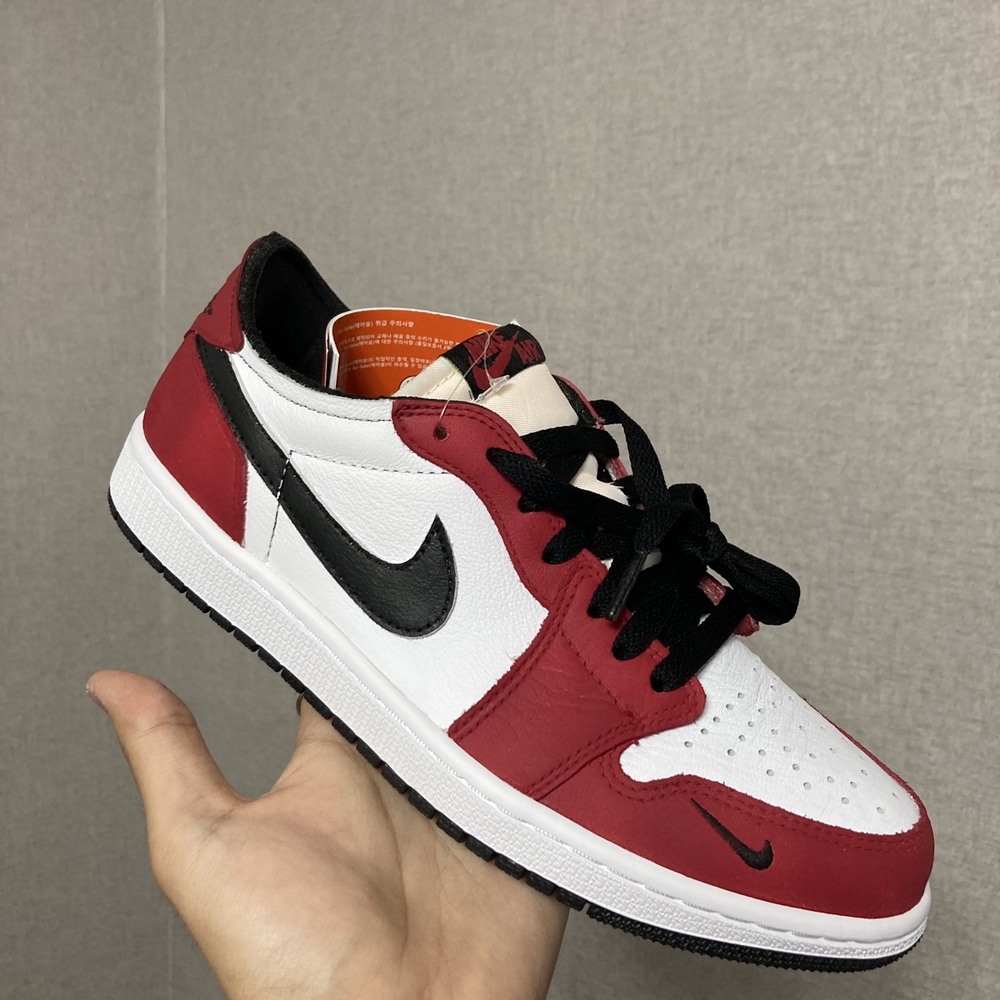 Jordan 1 Low OG Ghost Green 착용 스타일 - 1