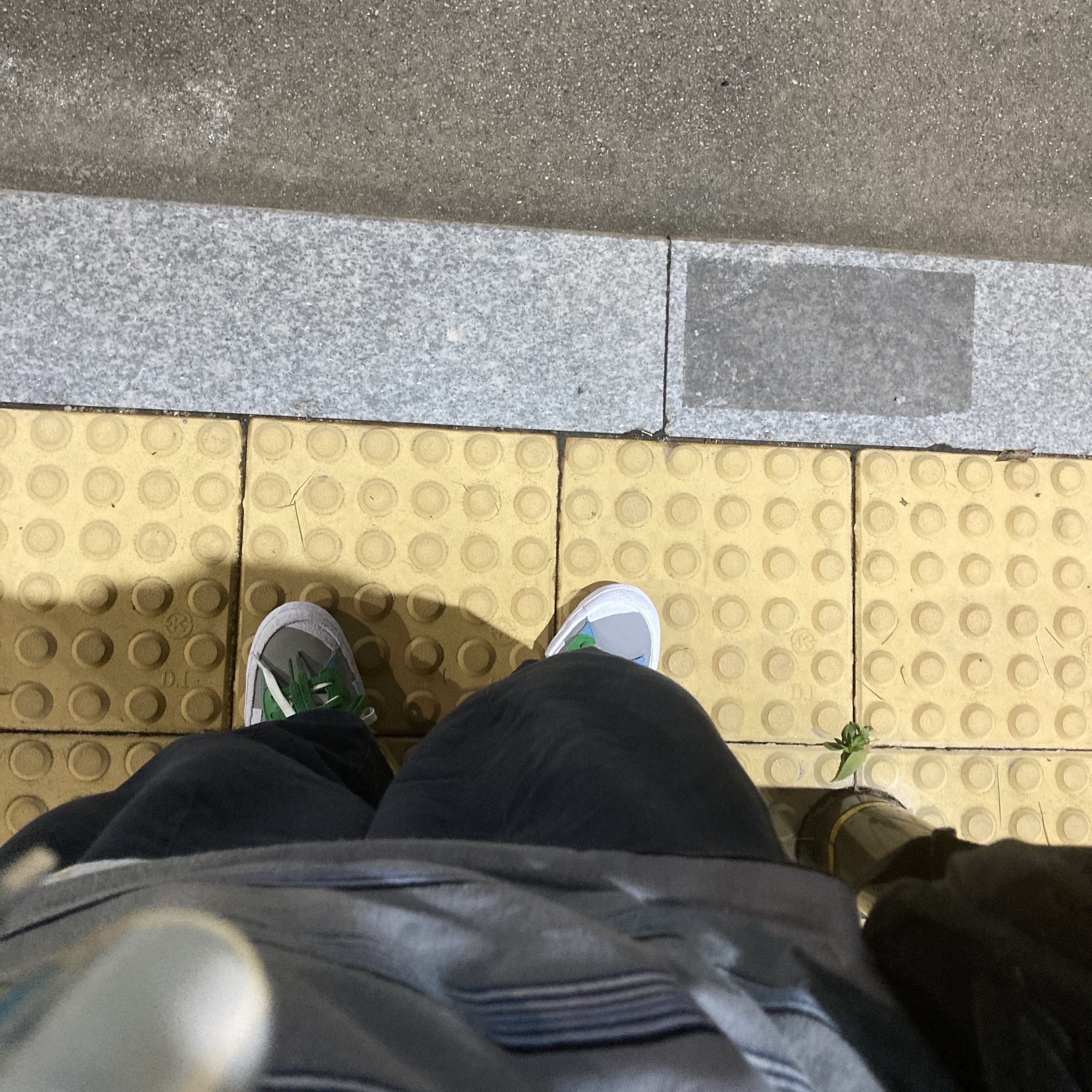 Nike x Sacai Blazer Low Classic Green 착용 스타일 - 1