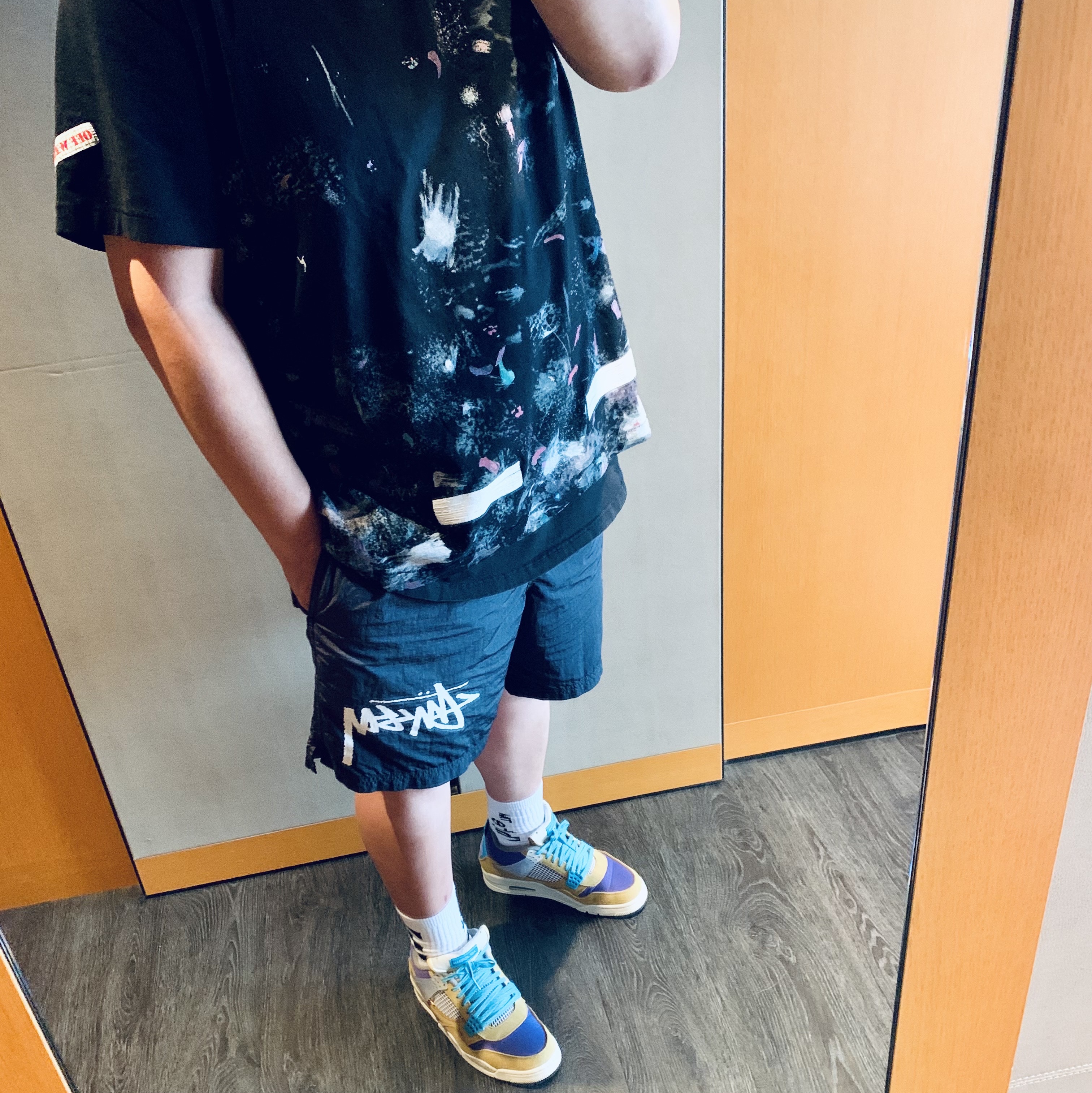 Nike x Stussy Water Shorts Off Noir, Jordan 4 x Union Retro SP Desert Moss 착용 스타일