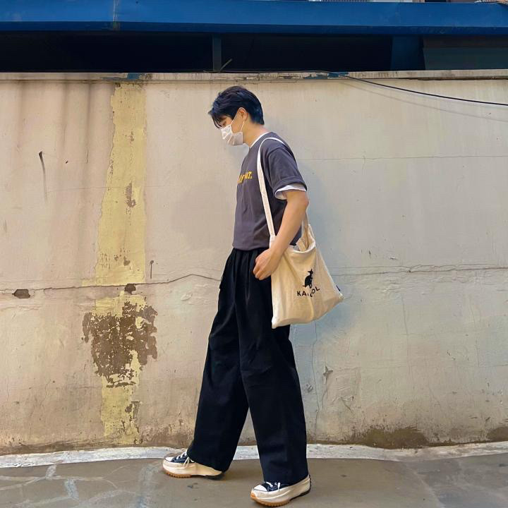 Converse x JW Anderson Run Star Hike Hi Black 착용 스타일 - 1
