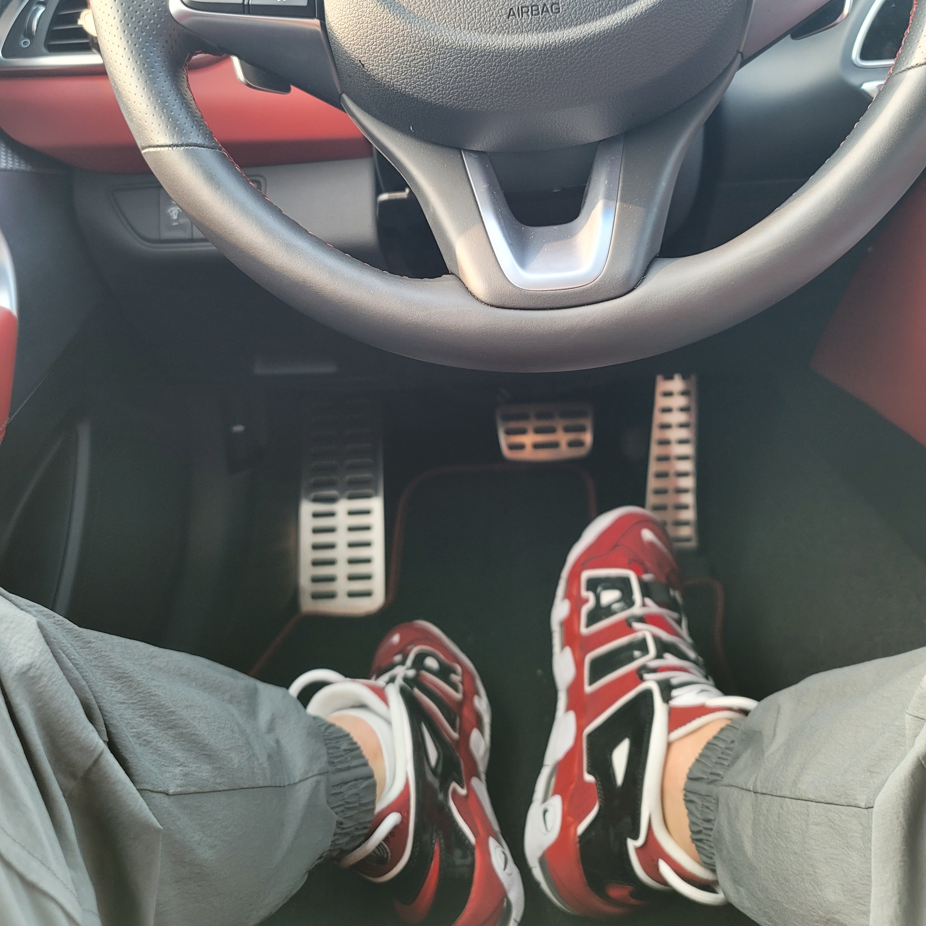 Nike Air More Uptempo 96 Bulls 2021 착용 스타일