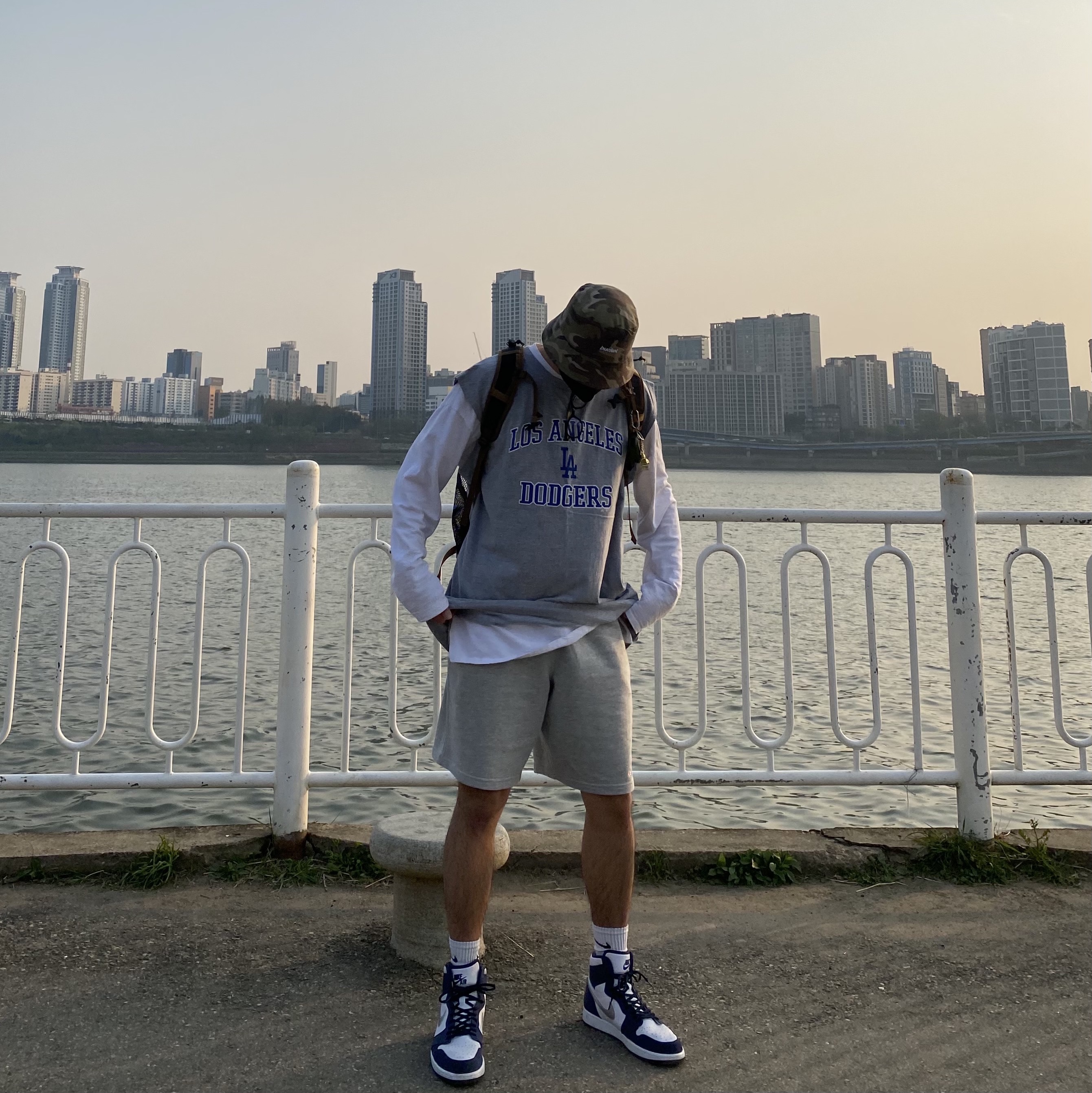 Jordan 1 Retro High OG CO.JP Midnight Navy 착용 스타일