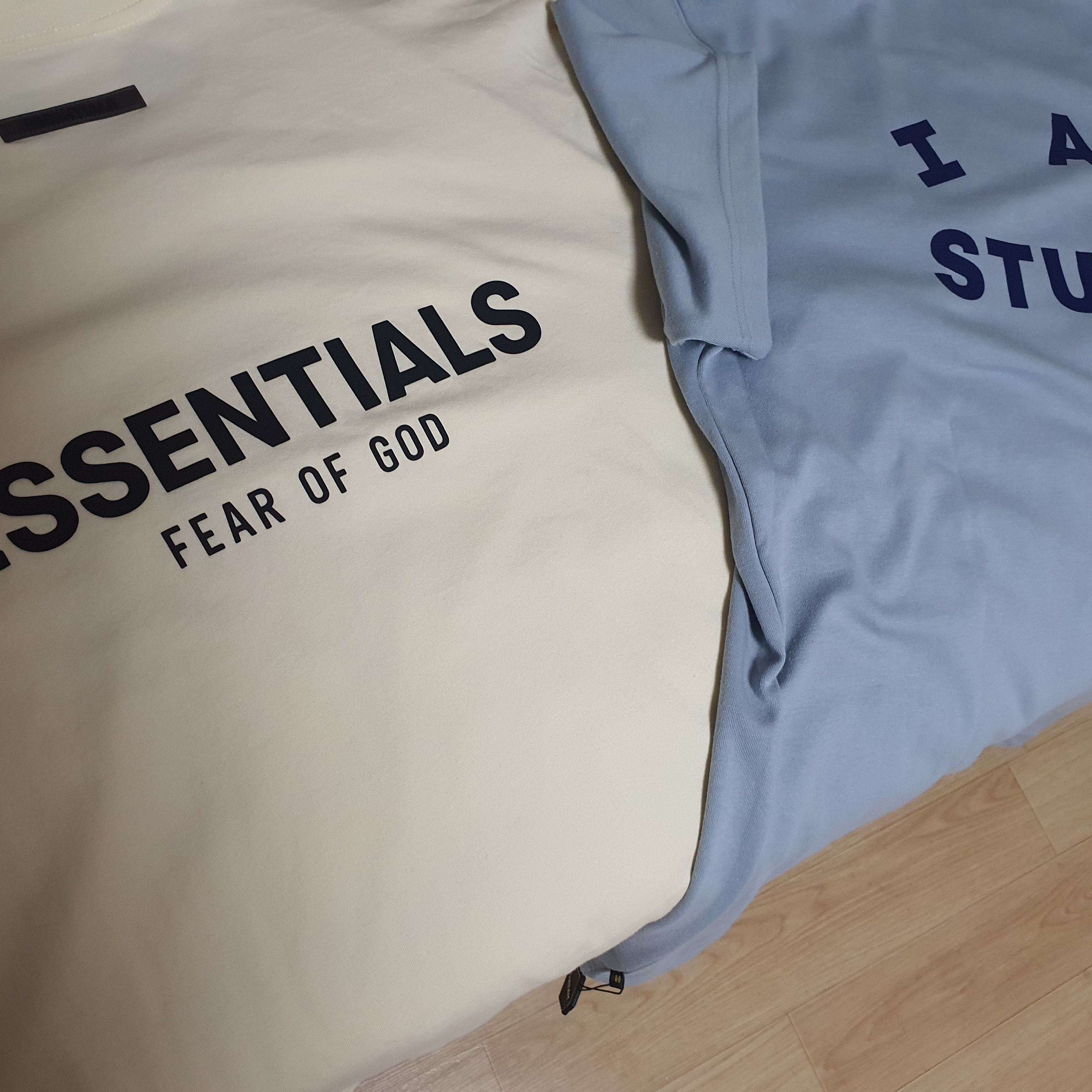 Essentials T-Shirt Cream - 21SS, IAB Studio T-Shirt Ash Blue - 21SS 착용 스타일