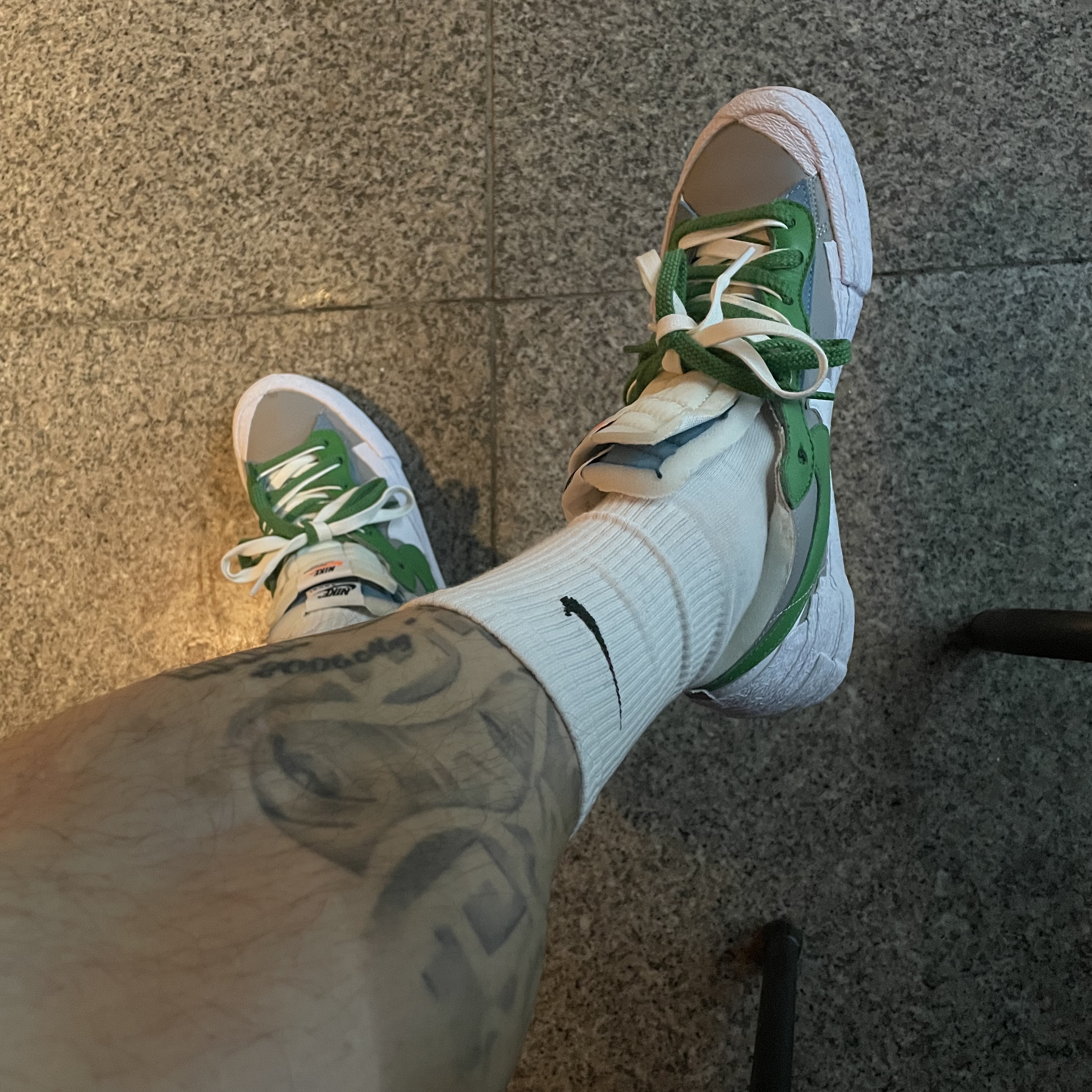 Nike x Sacai Blazer Low Classic Green 착용 스타일