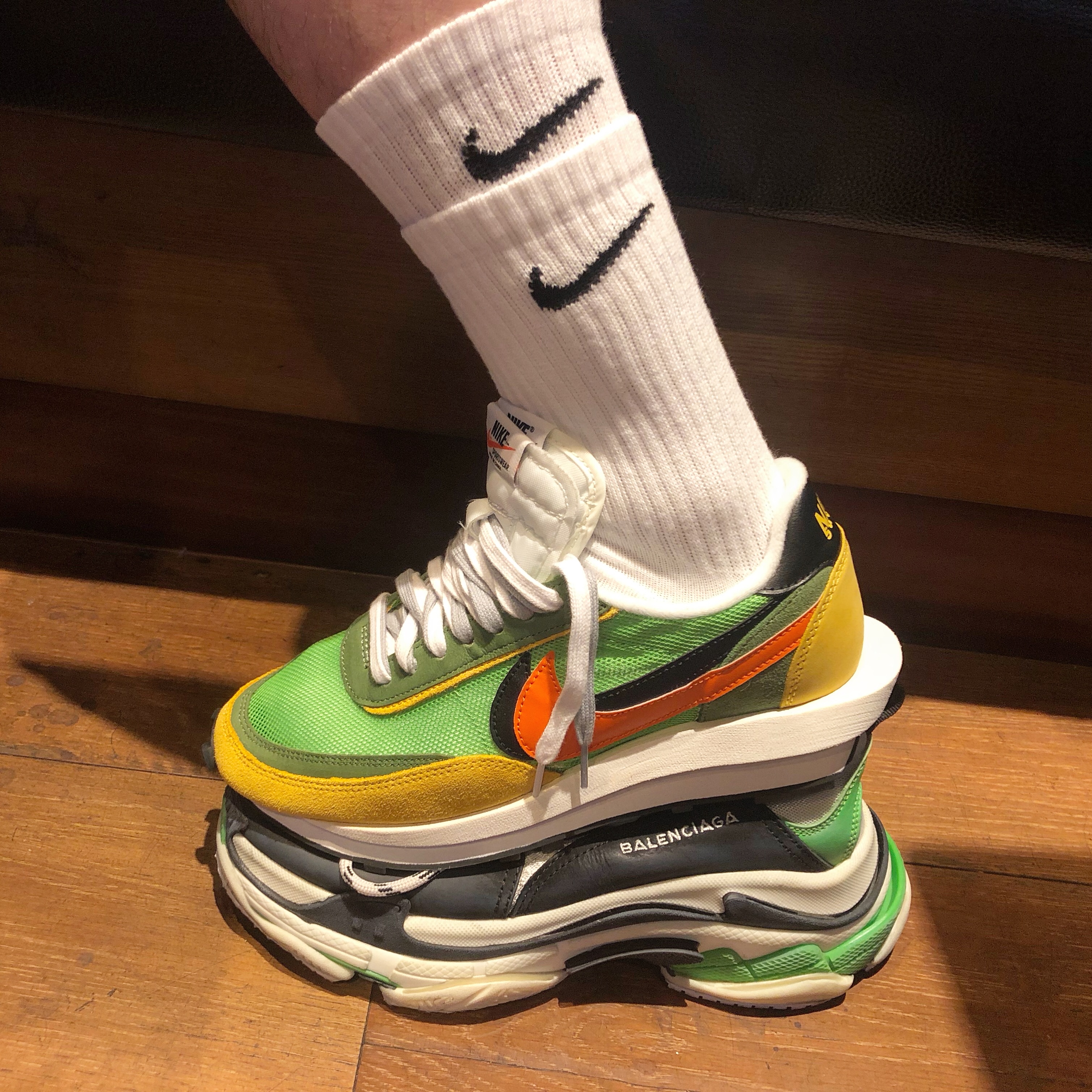 Nike x Sacai LDWaffle Green Multi 착용 스타일 - 1