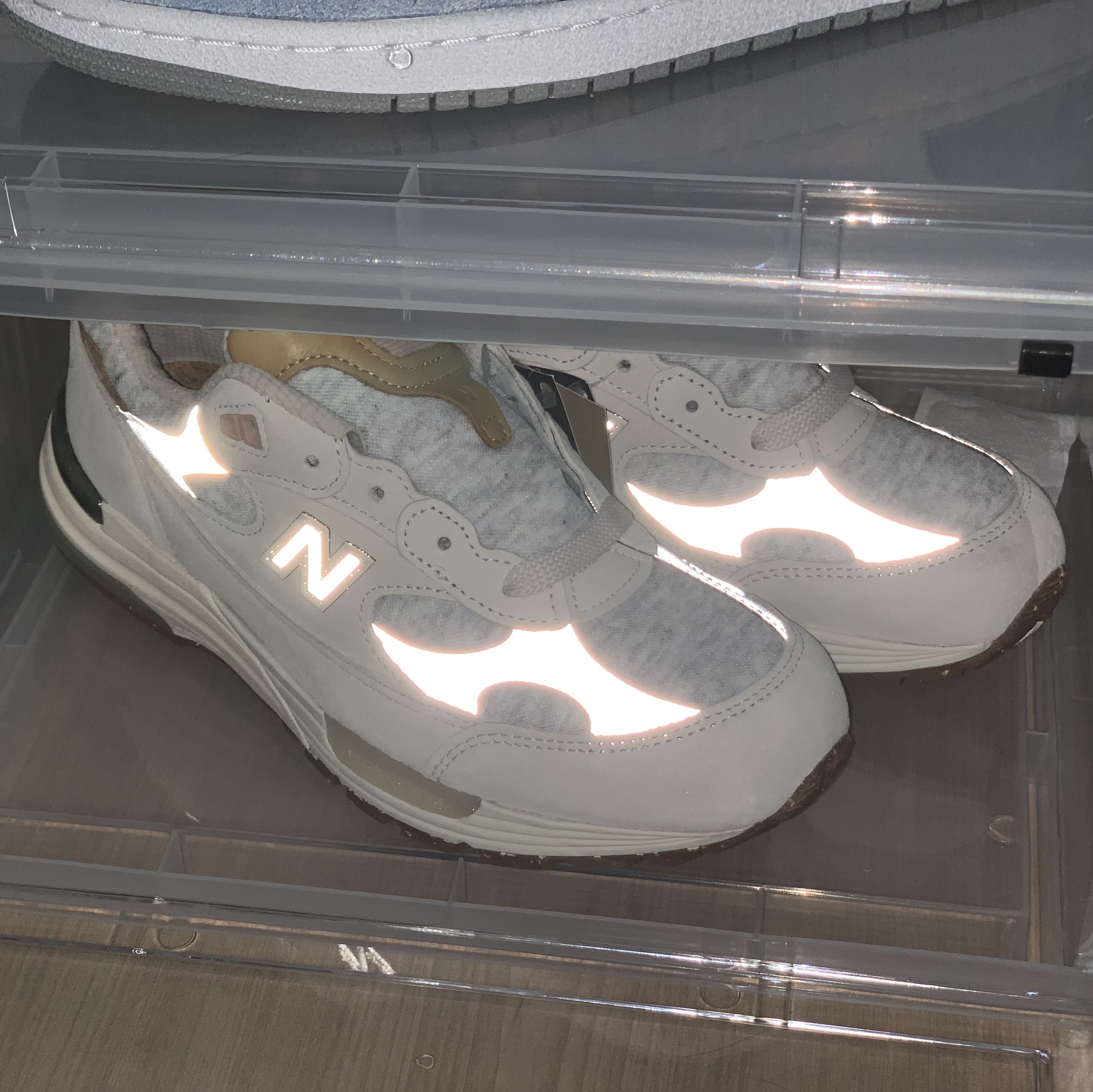 (W) New Balance 992 Made in USA Raw Silk 착용 스타일 - 3
