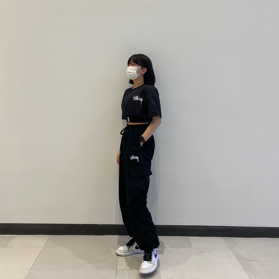 (W) Jordan 1 Zoom Air CMFT Light Bone 착용 스타일 - 2