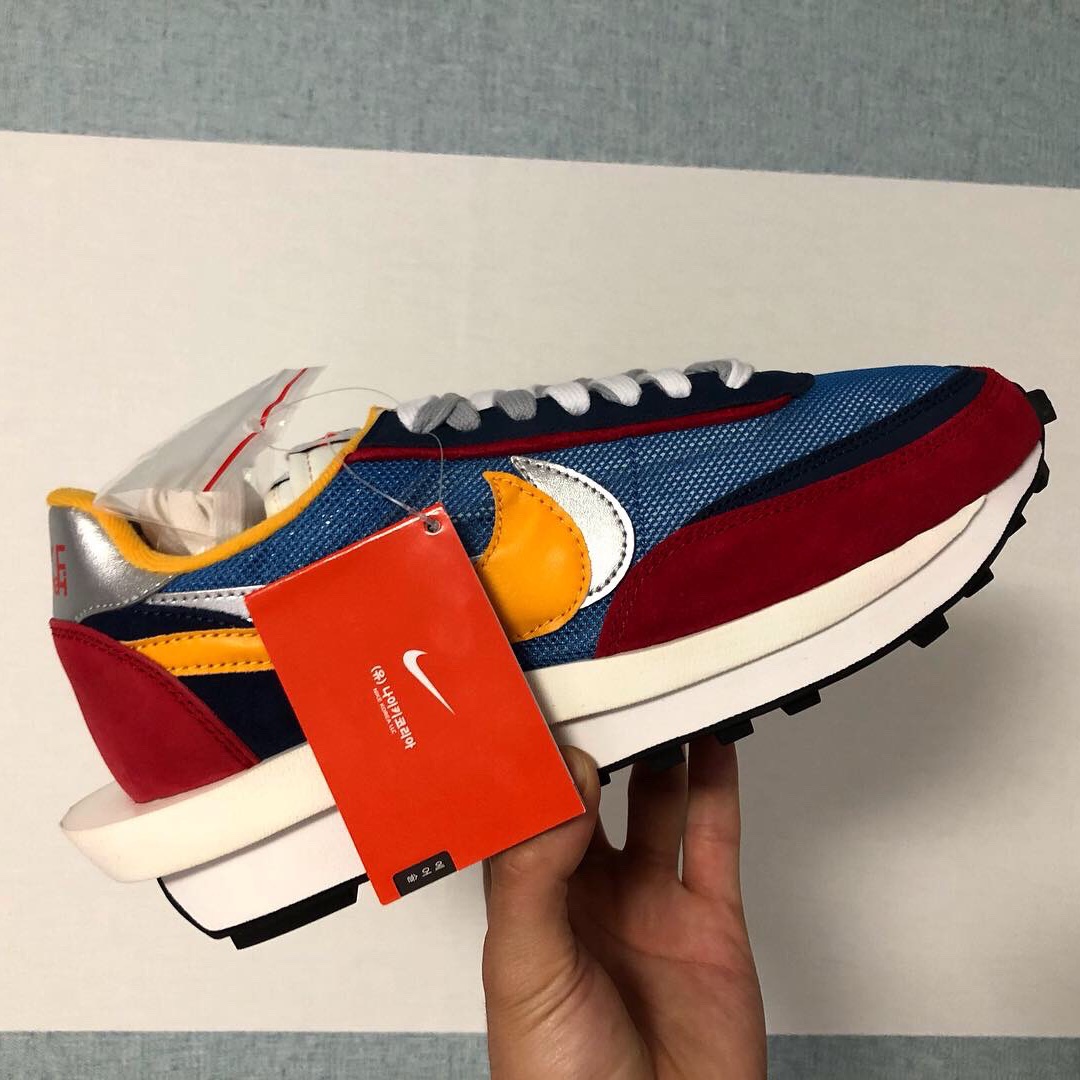Nike x Sacai LDWaffle Blue Multi 착용 스타일 - 1