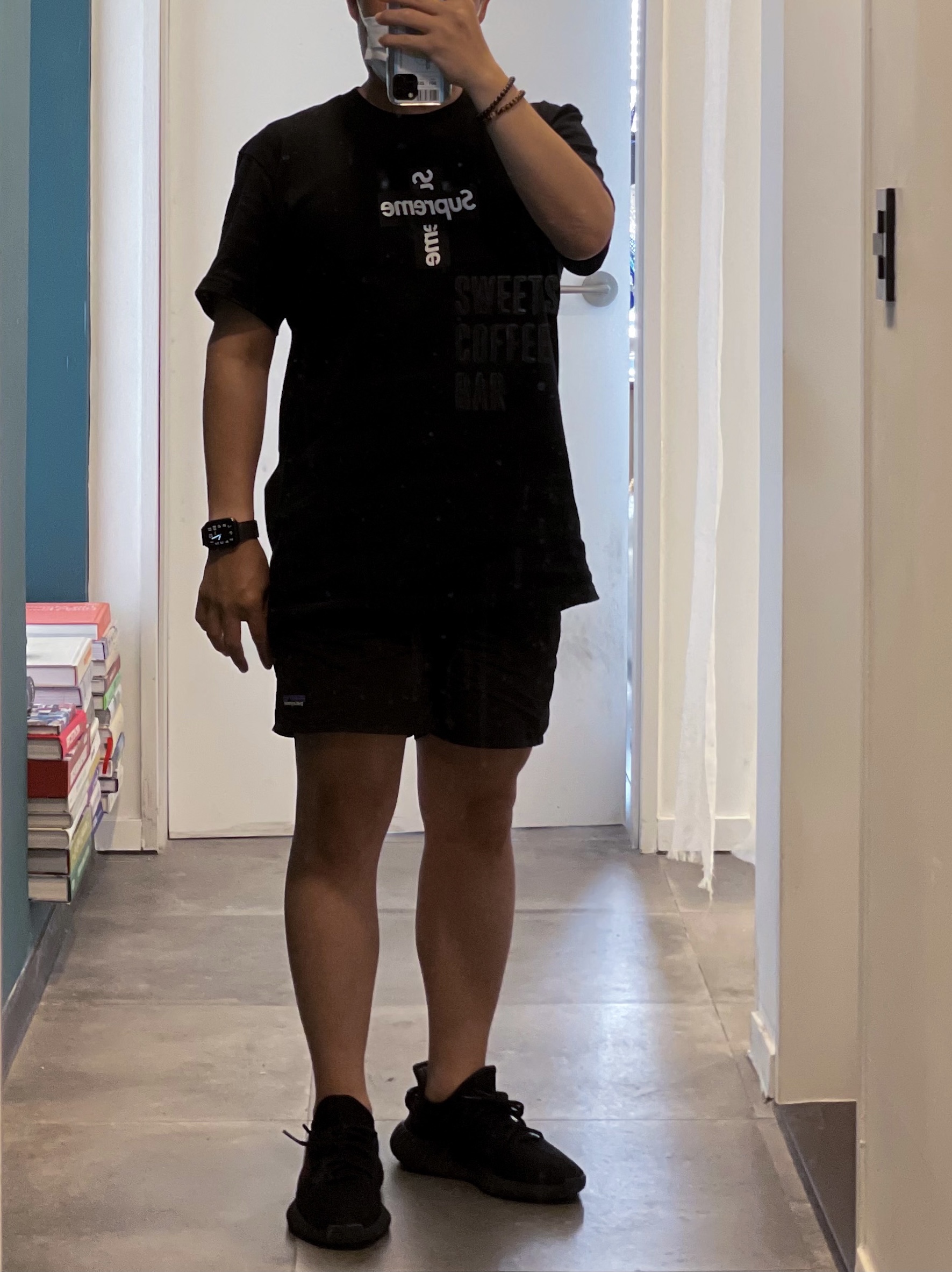 Adidas Yeezy Boost 350 V2 Black Red 2020, Supreme Cross Box Logo T-Shirt Black - 20FW 착용 스타일