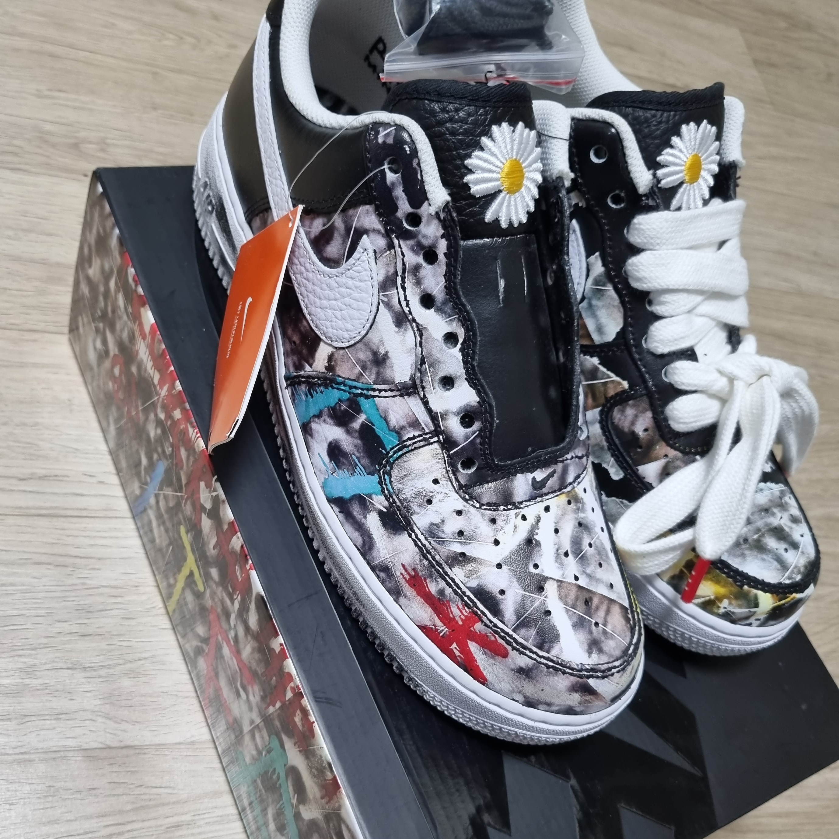 Nike x Peaceminusone Air Force 1 Low Para-Noise 착용 스타일