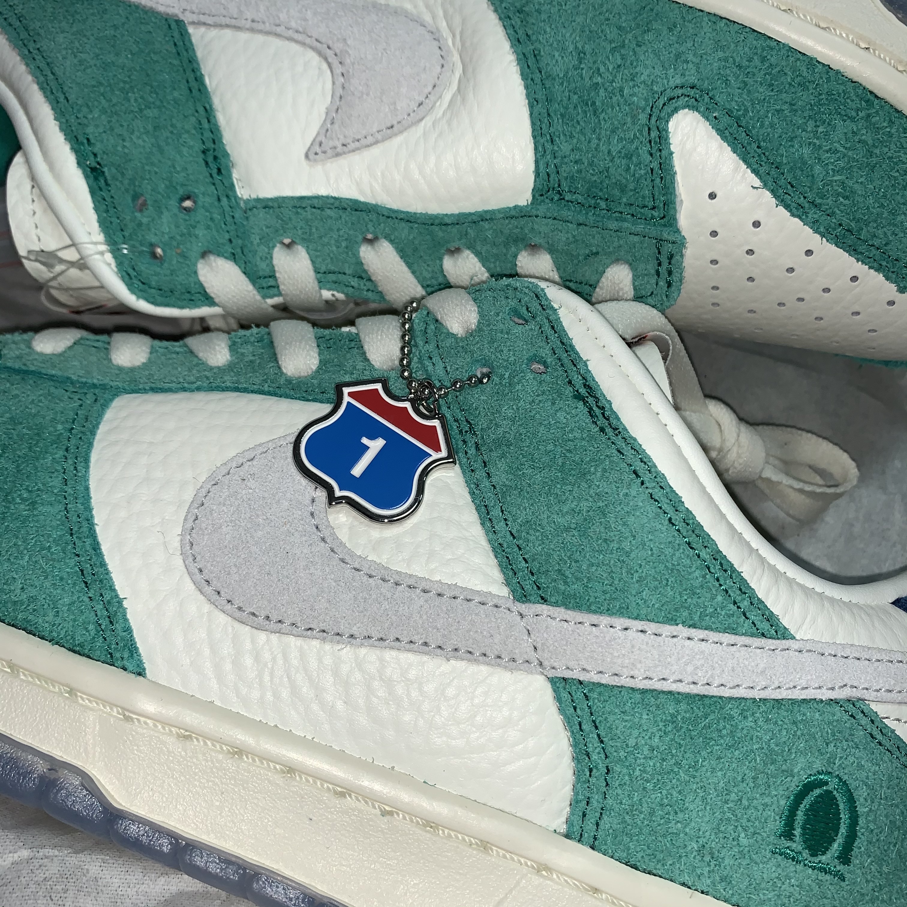 Nike x Kasina Dunk Low Road Sign - Kasina Exclusive 착용 스타일 - 2