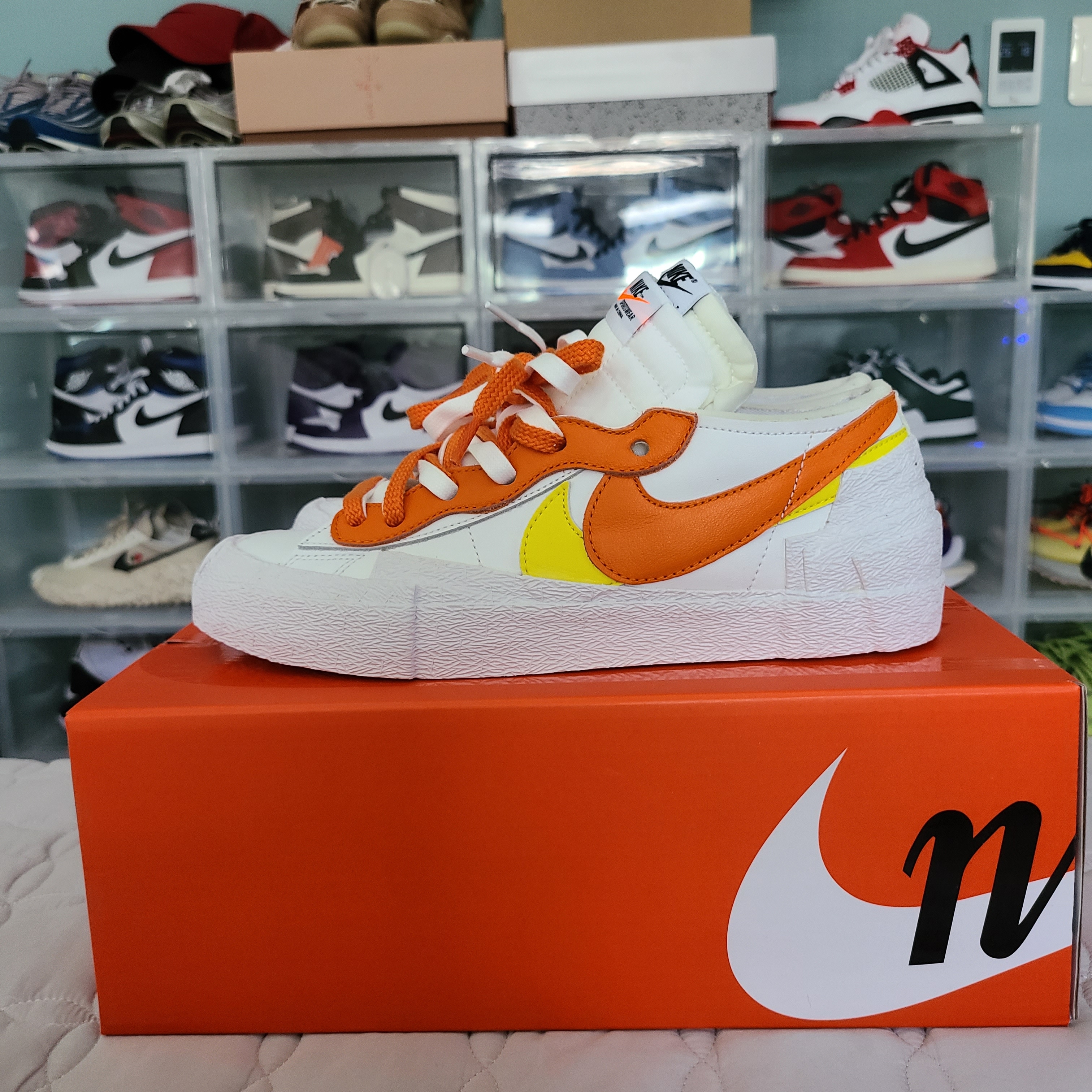 Nike x Sacai Blazer Low Magma Orange 착용 스타일 - 2