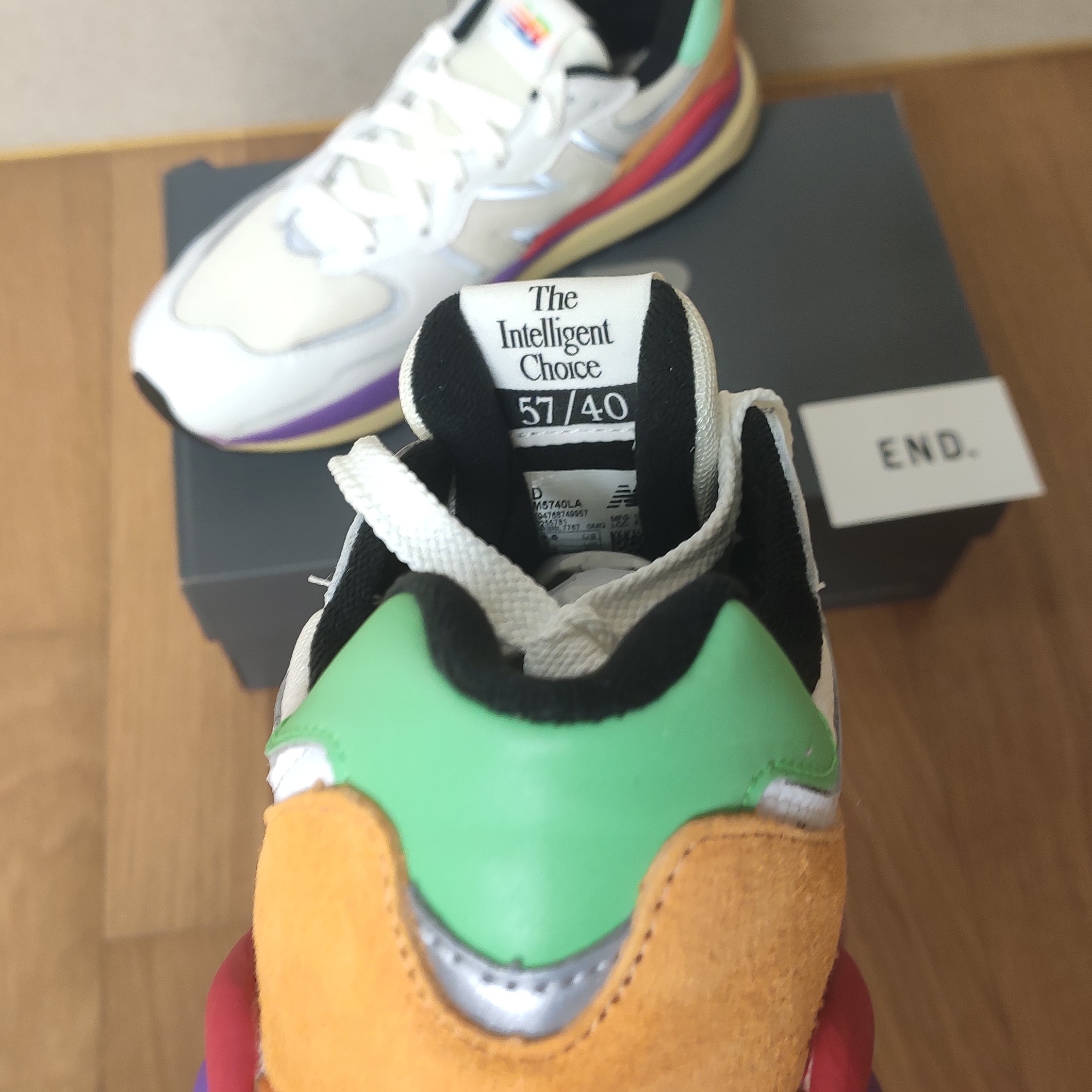 New Balance 5740 White Multicolor 착용 스타일 - 2